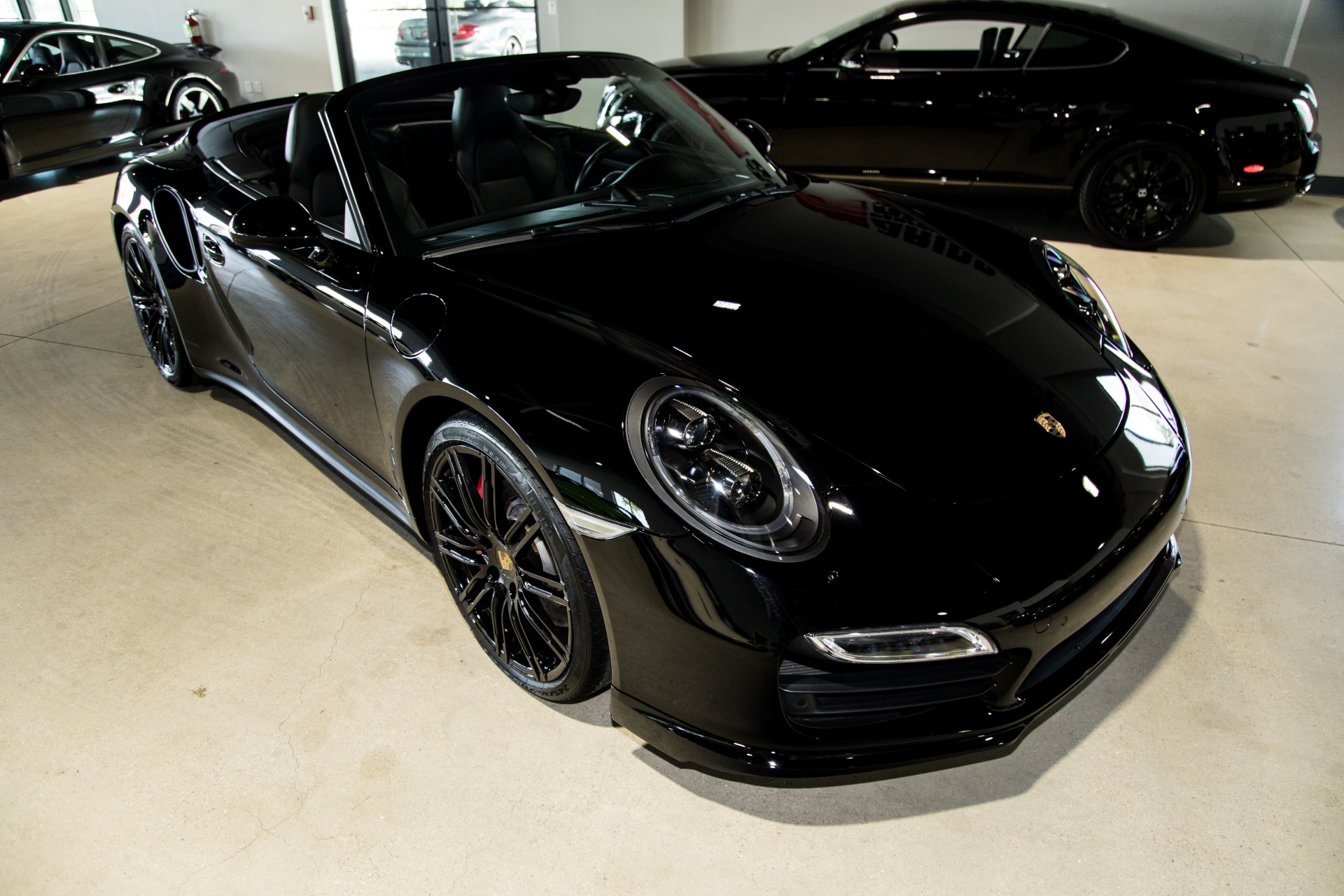 Used-2015-Porsche-911-Turbo
