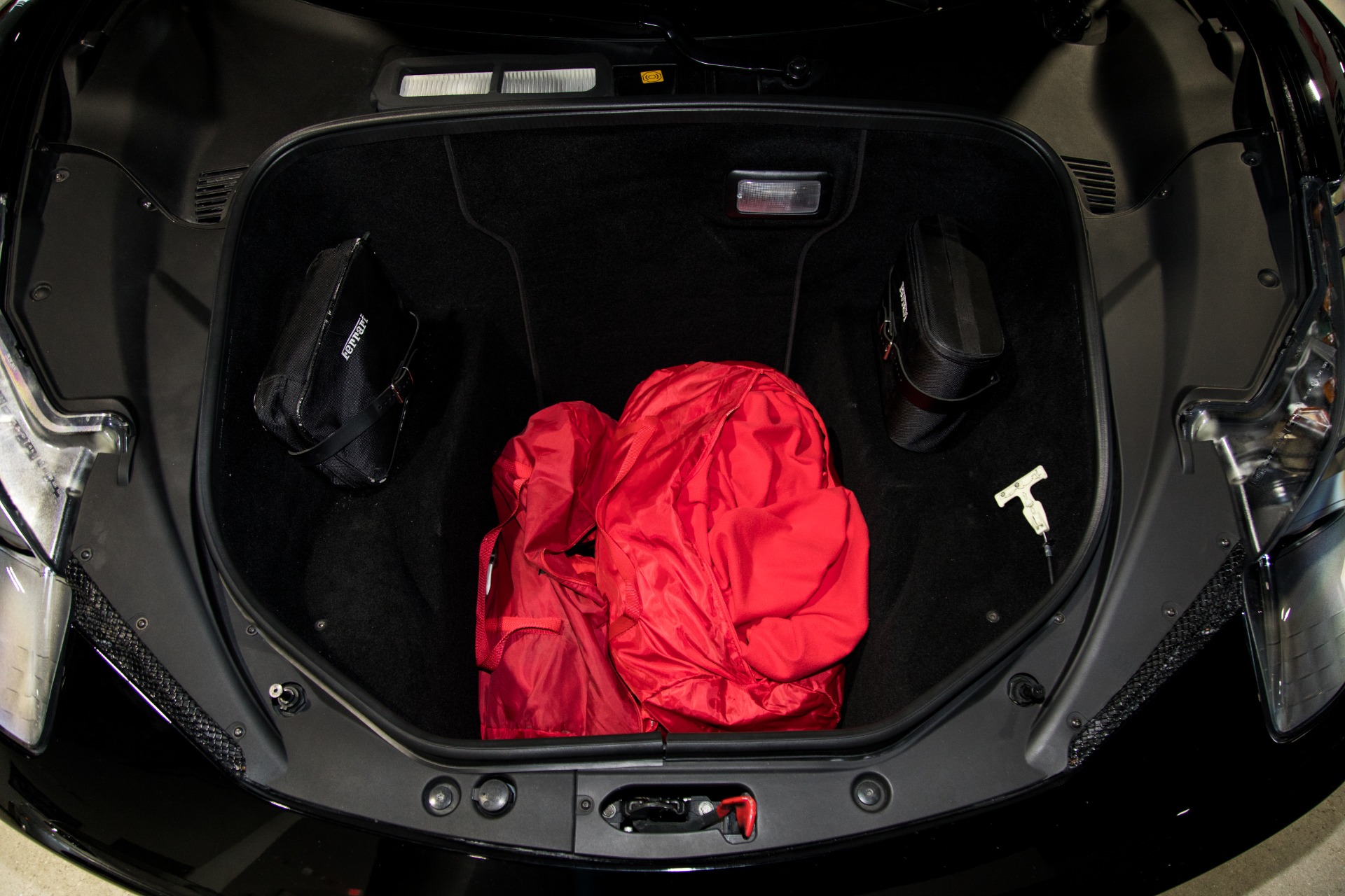Used-2010-Ferrari-458-Italia