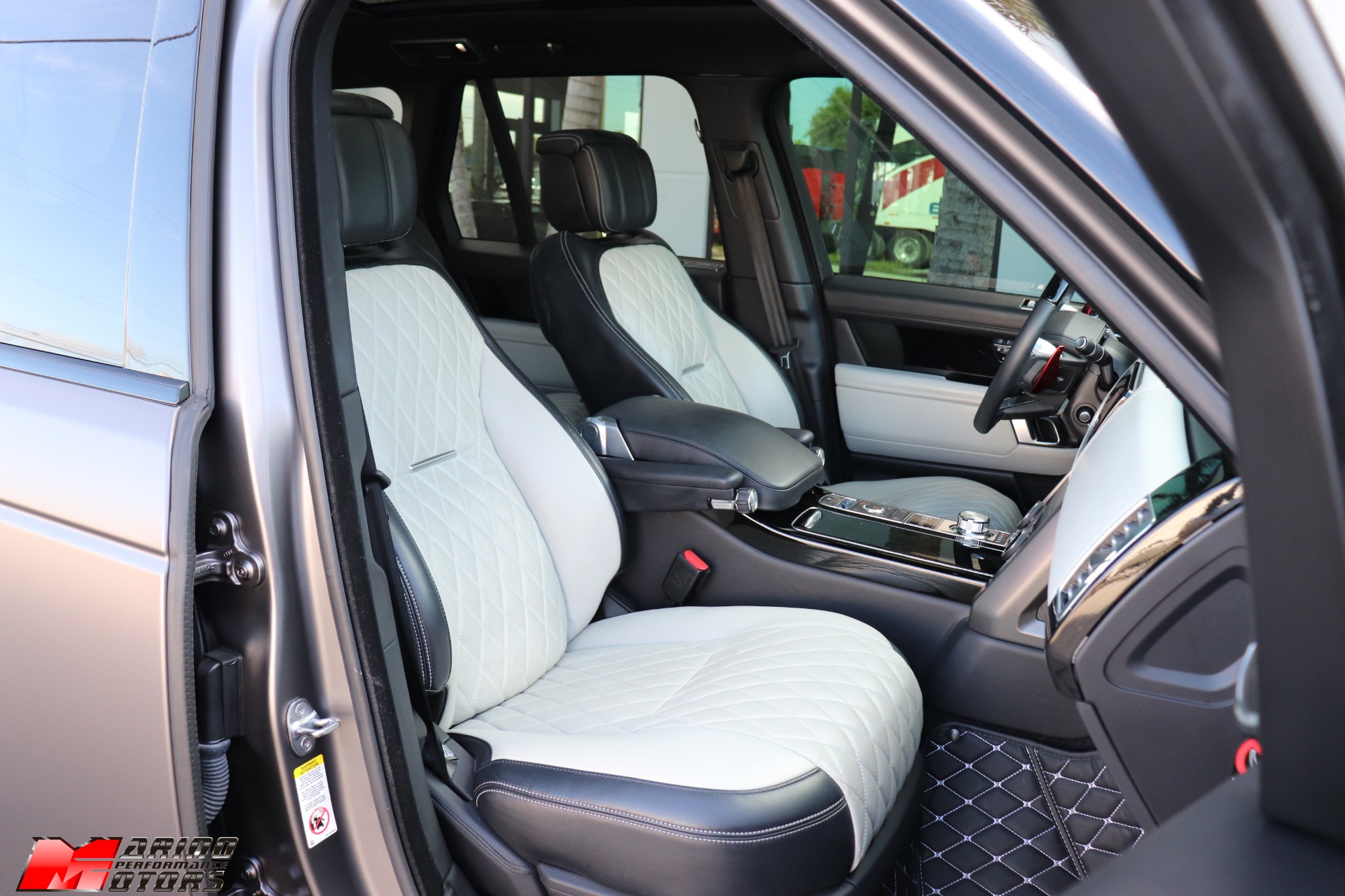 Used-2018-Land-Rover-Range-Rover-SVAutobiography-Dynamic
