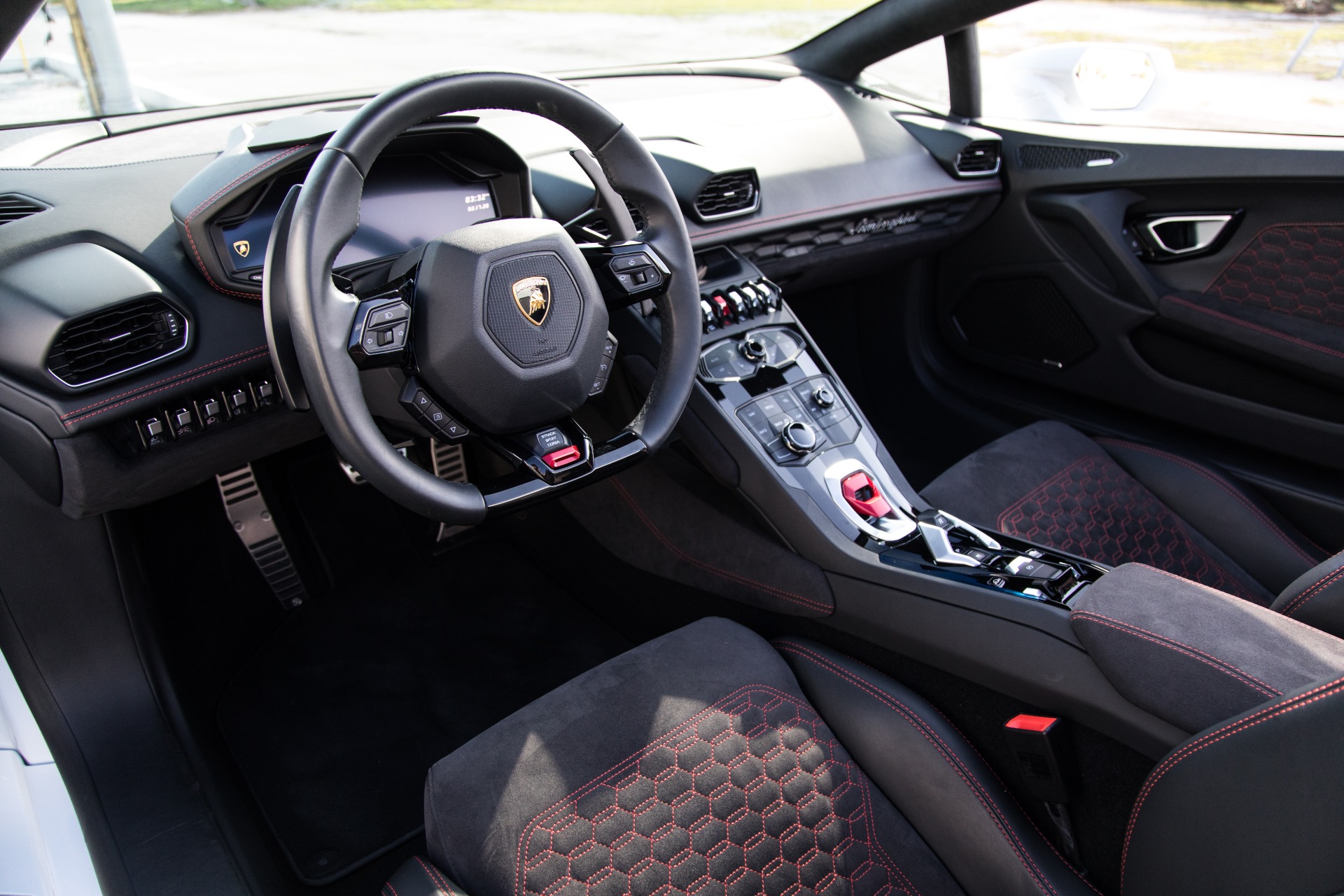 Used-2017-Lamborghini-Huracan-LP-610-4-Spyder