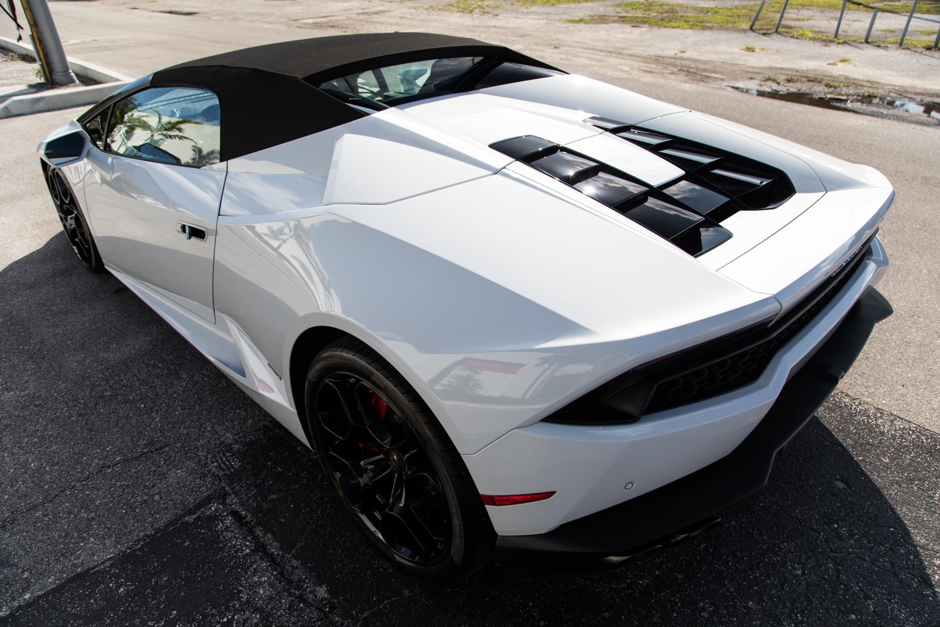Used-2017-Lamborghini-Huracan-LP-610-4-Spyder