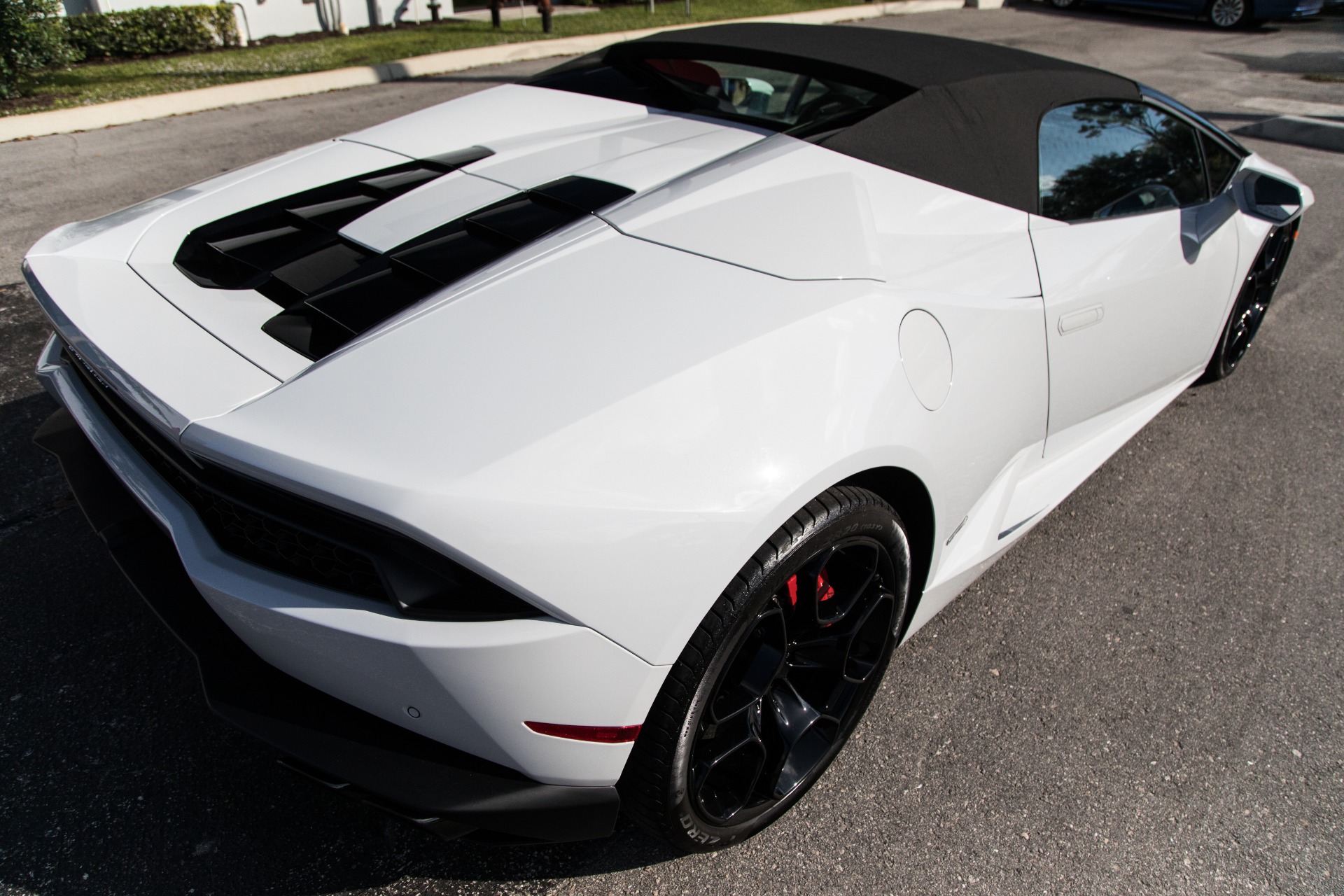 Used-2017-Lamborghini-Huracan-LP-610-4-Spyder