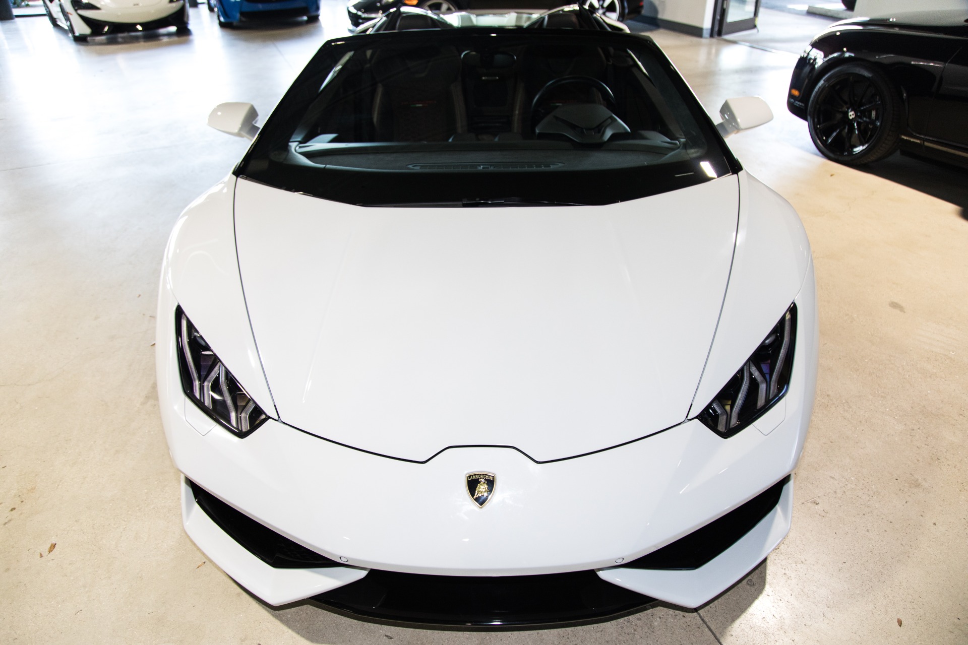 Used-2017-Lamborghini-Huracan-LP-610-4-Spyder