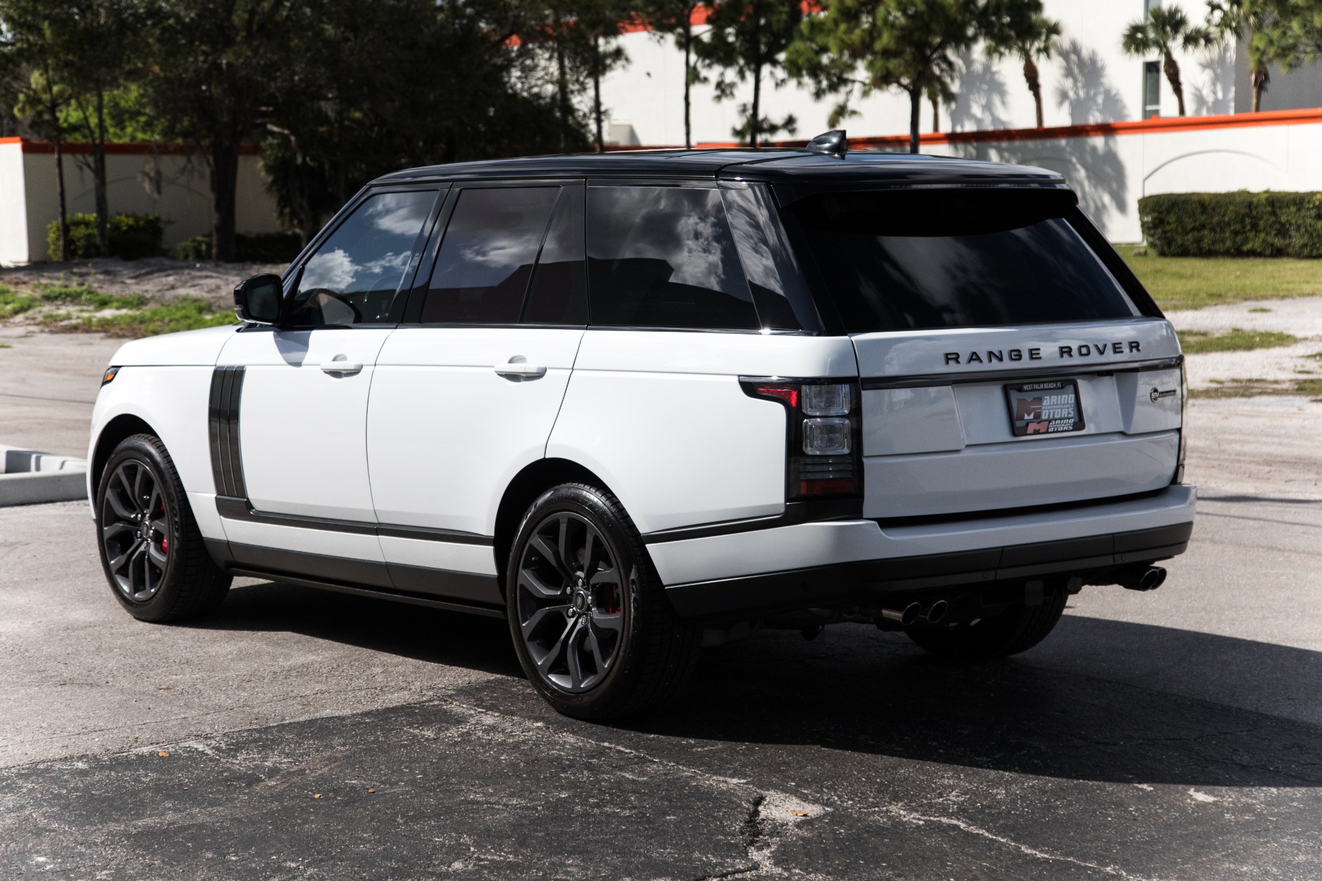 Used-2017-Land-Rover-Range-Rover-SVAutobiography-Dynamic