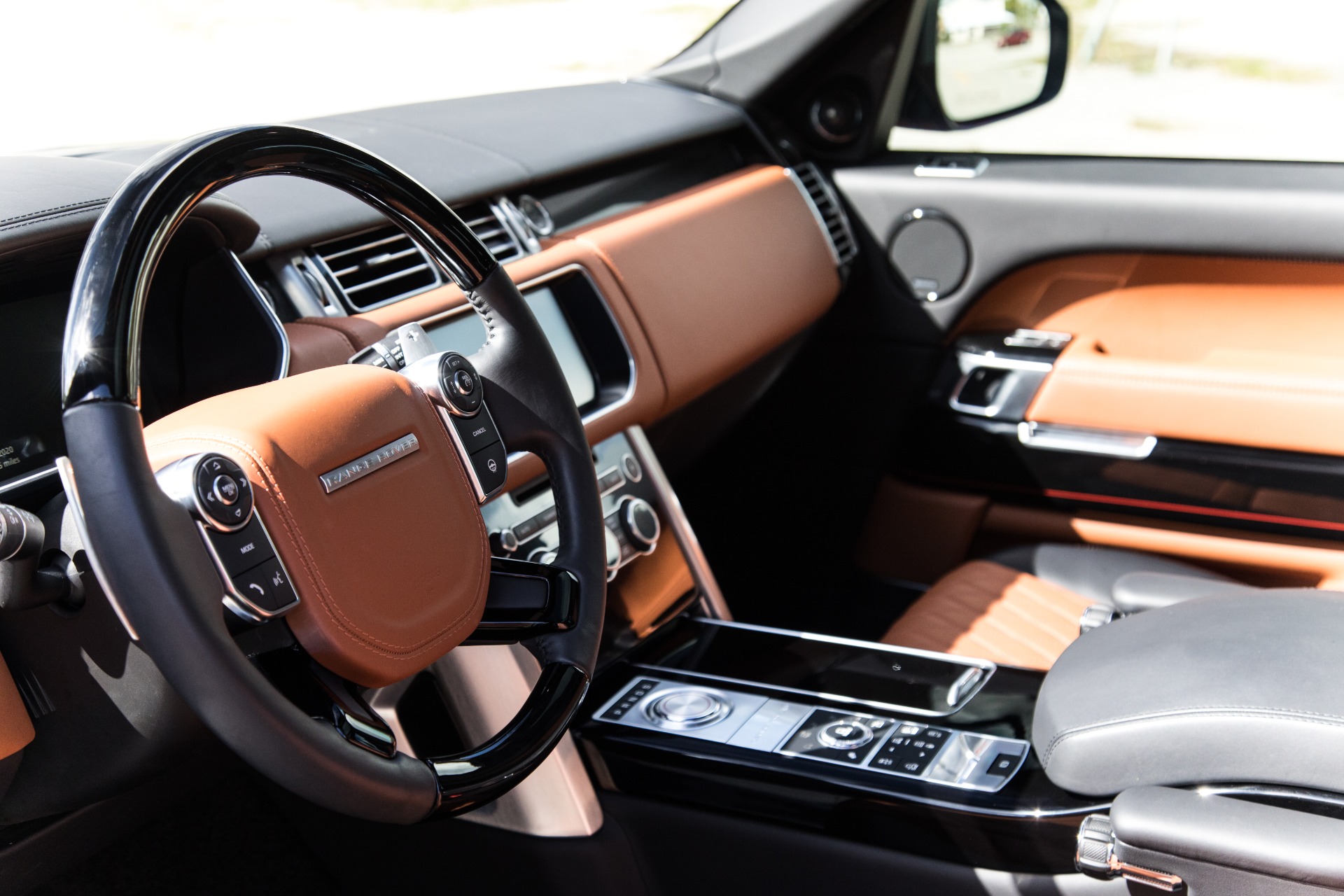 Used-2017-Land-Rover-Range-Rover-SVAutobiography-Dynamic
