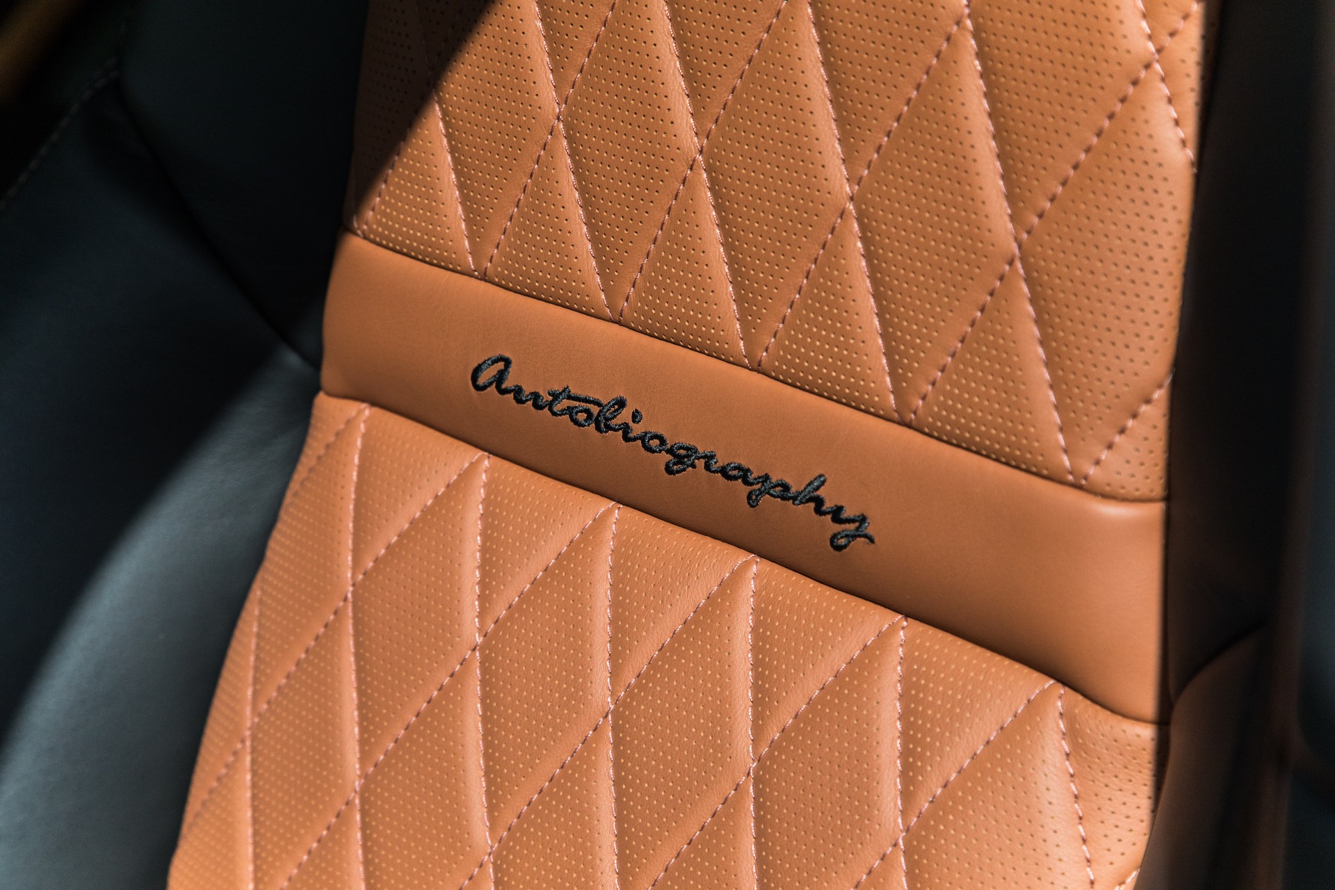 Used-2017-Land-Rover-Range-Rover-SVAutobiography-Dynamic