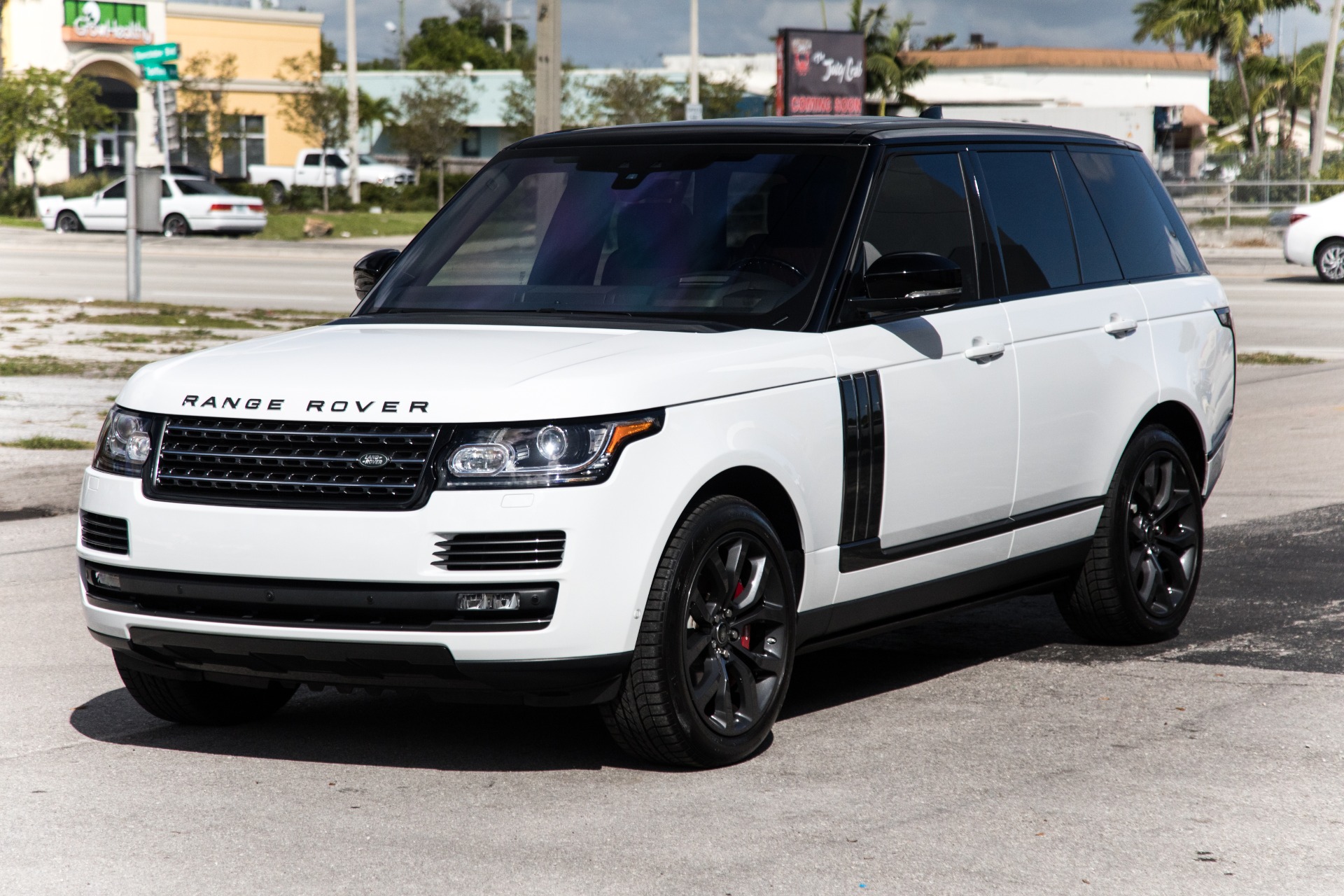Used-2017-Land-Rover-Range-Rover-SVAutobiography-Dynamic