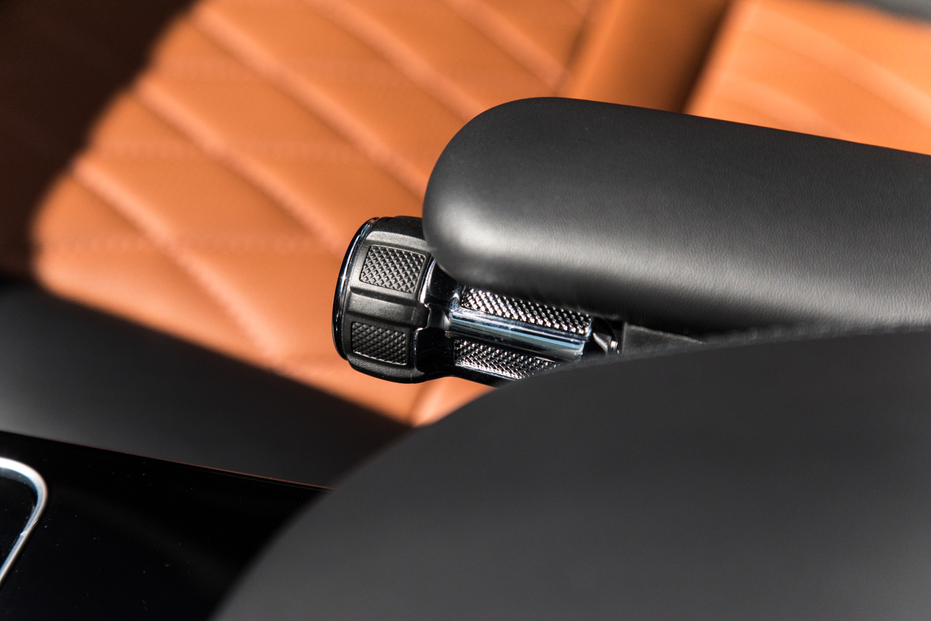 Used-2017-Land-Rover-Range-Rover-SVAutobiography-Dynamic