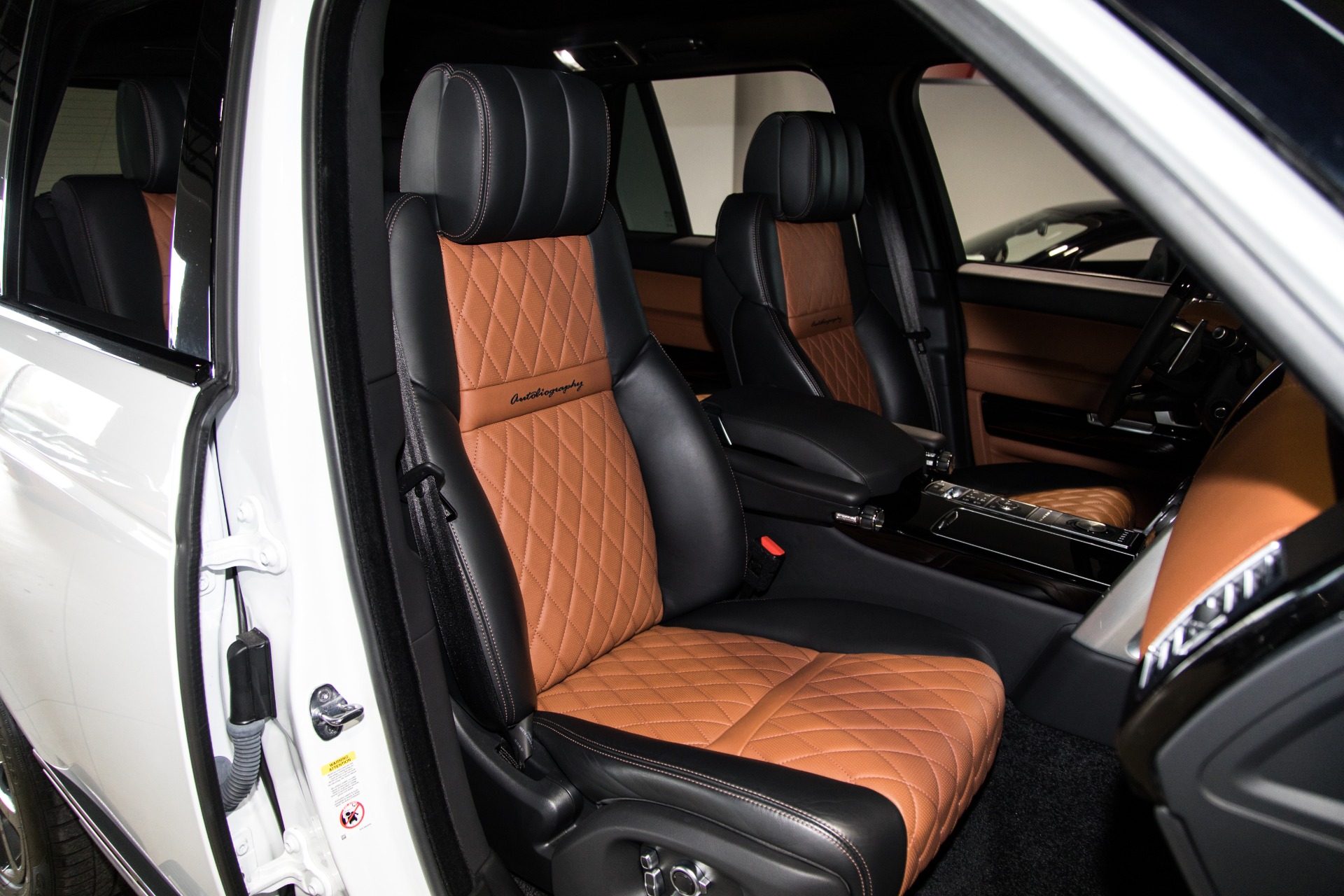 Used-2017-Land-Rover-Range-Rover-SVAutobiography-Dynamic