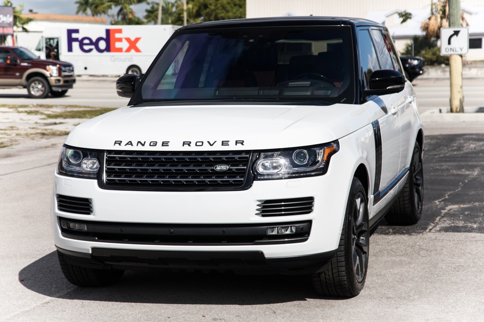 Used-2017-Land-Rover-Range-Rover-SVAutobiography-Dynamic