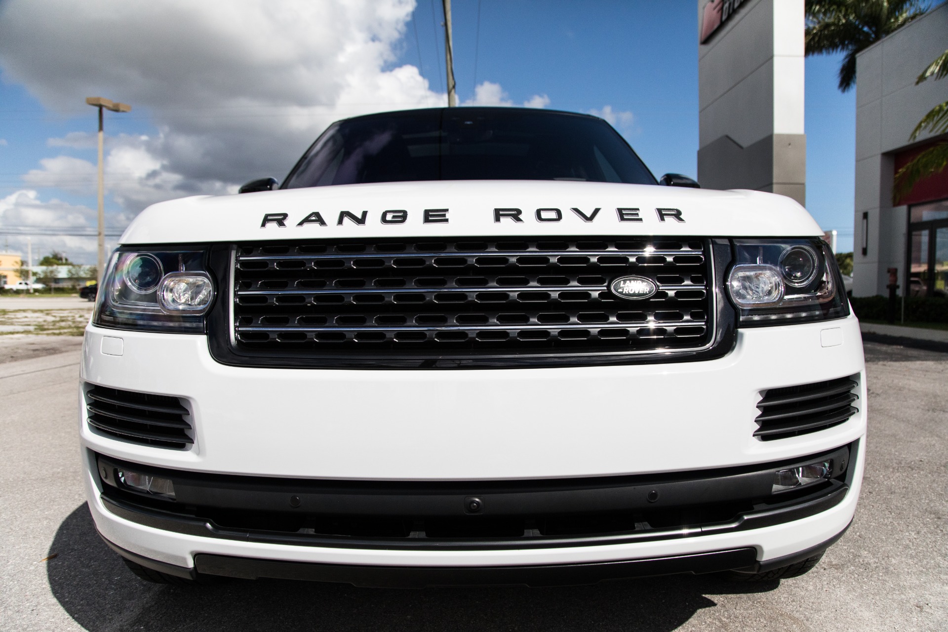 Used-2017-Land-Rover-Range-Rover-SVAutobiography-Dynamic