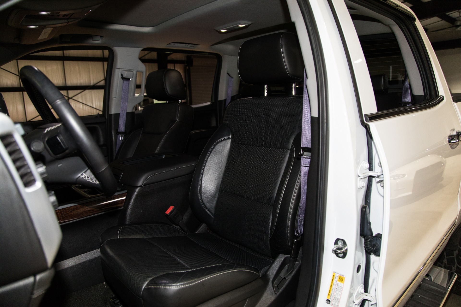 Used-2015-GMC-Sierra-1500-SLT