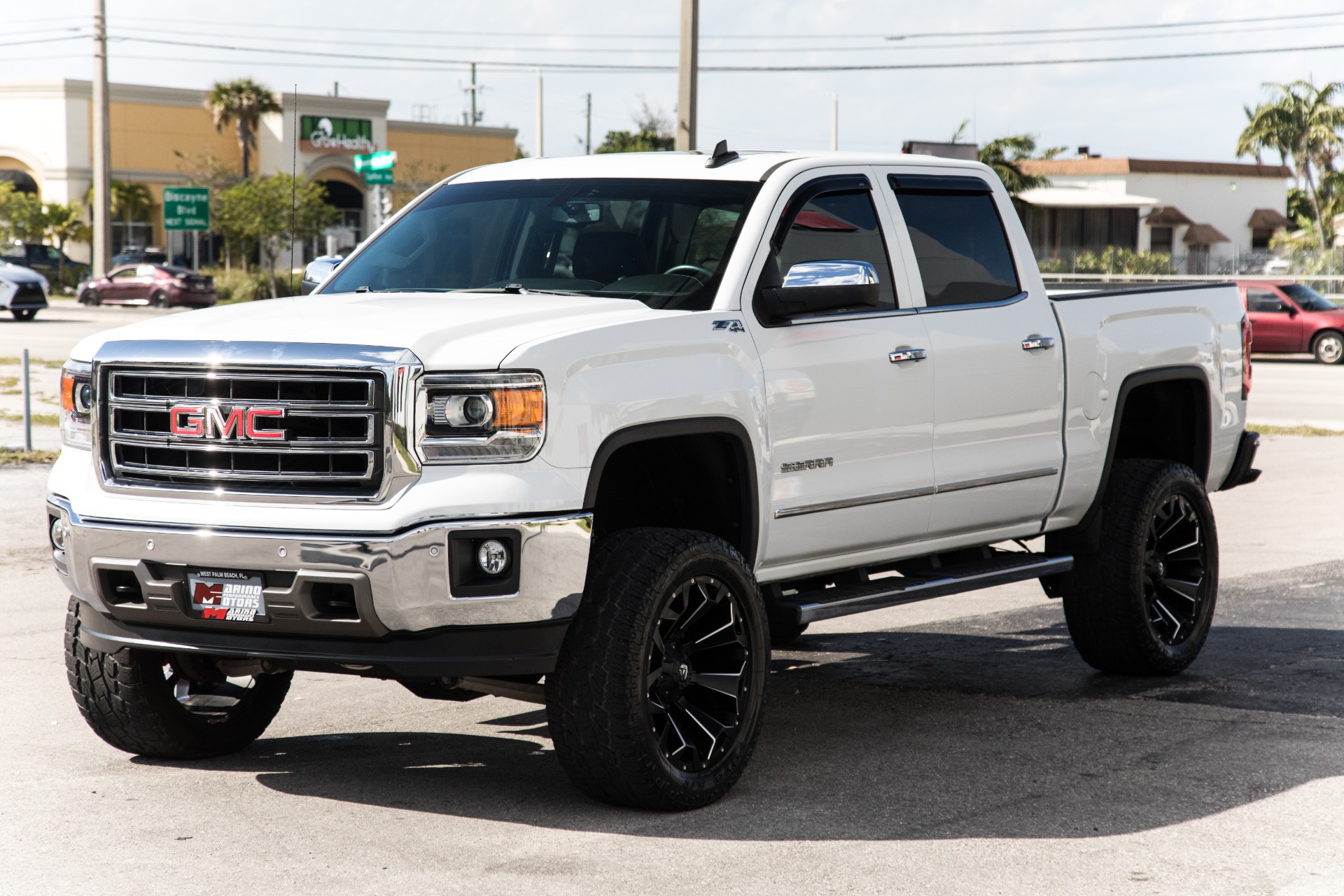 Used-2015-GMC-Sierra-1500-SLT