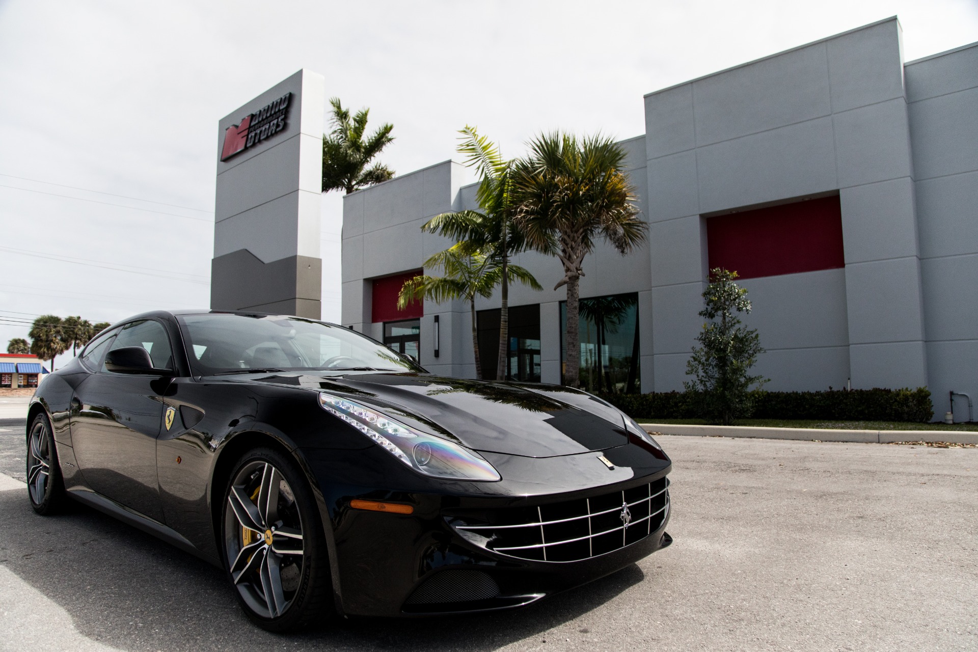 Used-2012-Ferrari-FF
