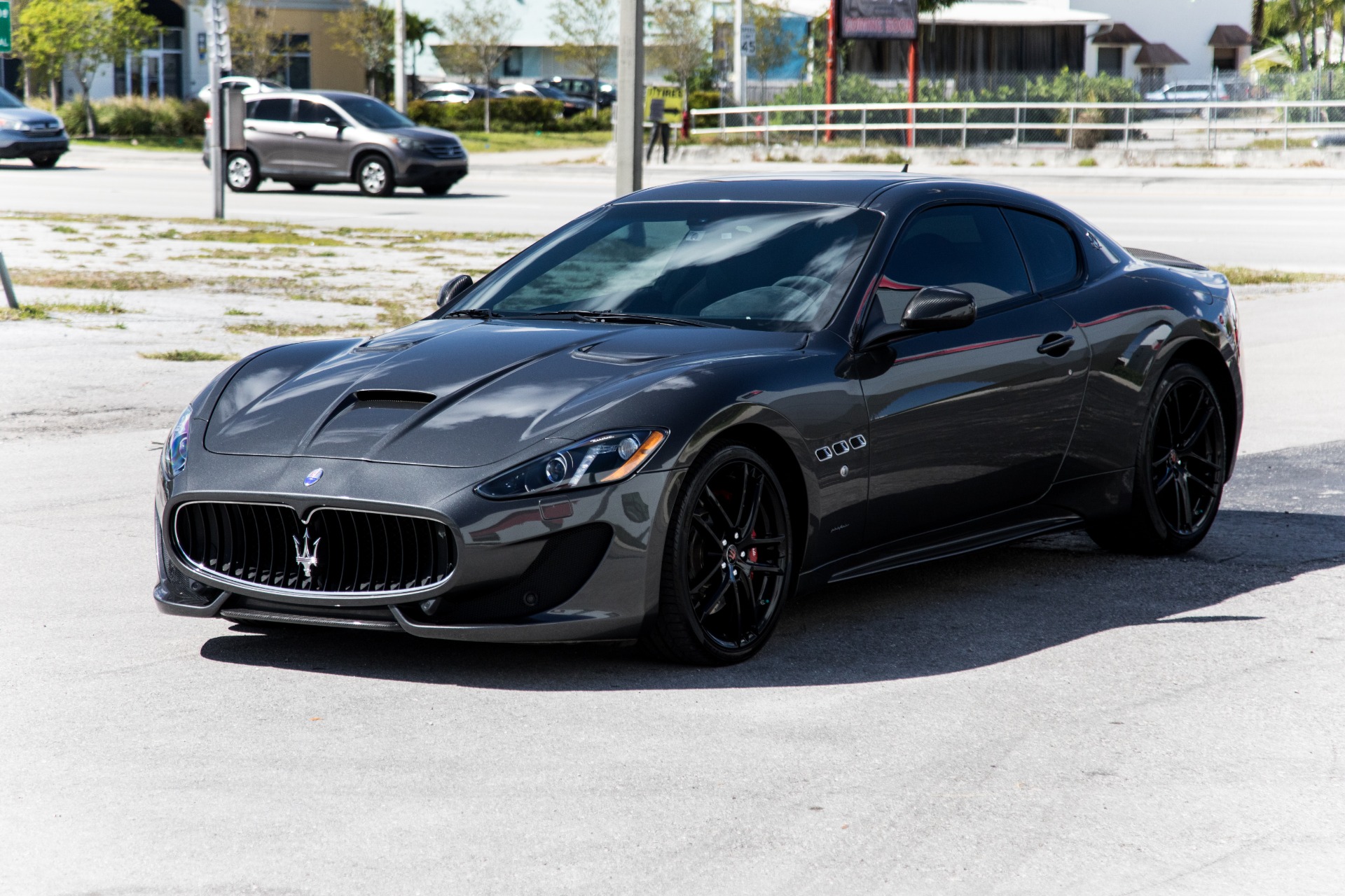 Used-2017-Maserati-GranTurismo-Sport