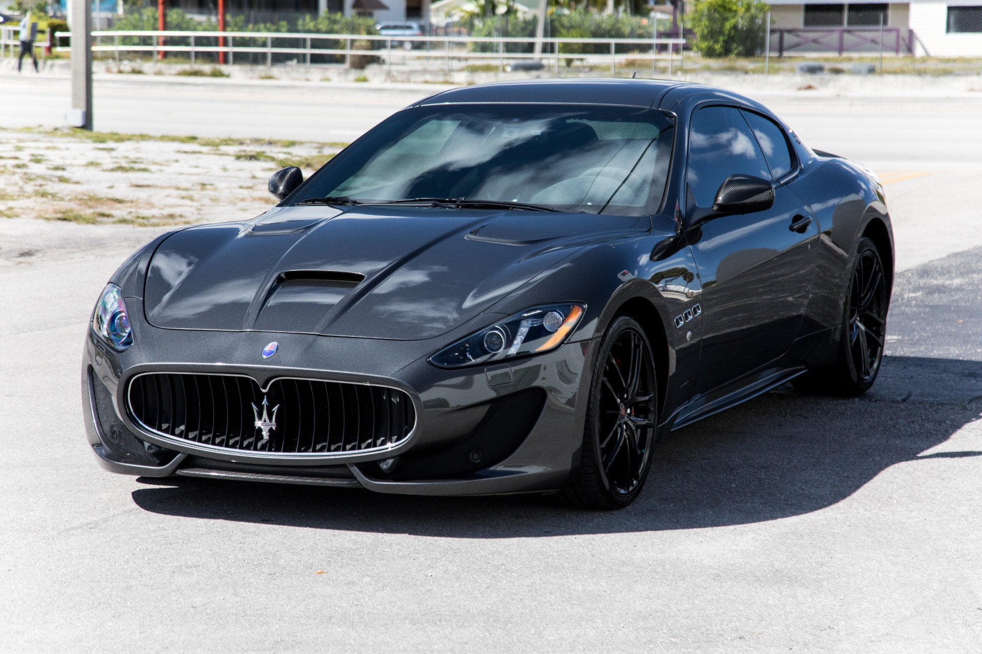 Used-2017-Maserati-GranTurismo-Sport
