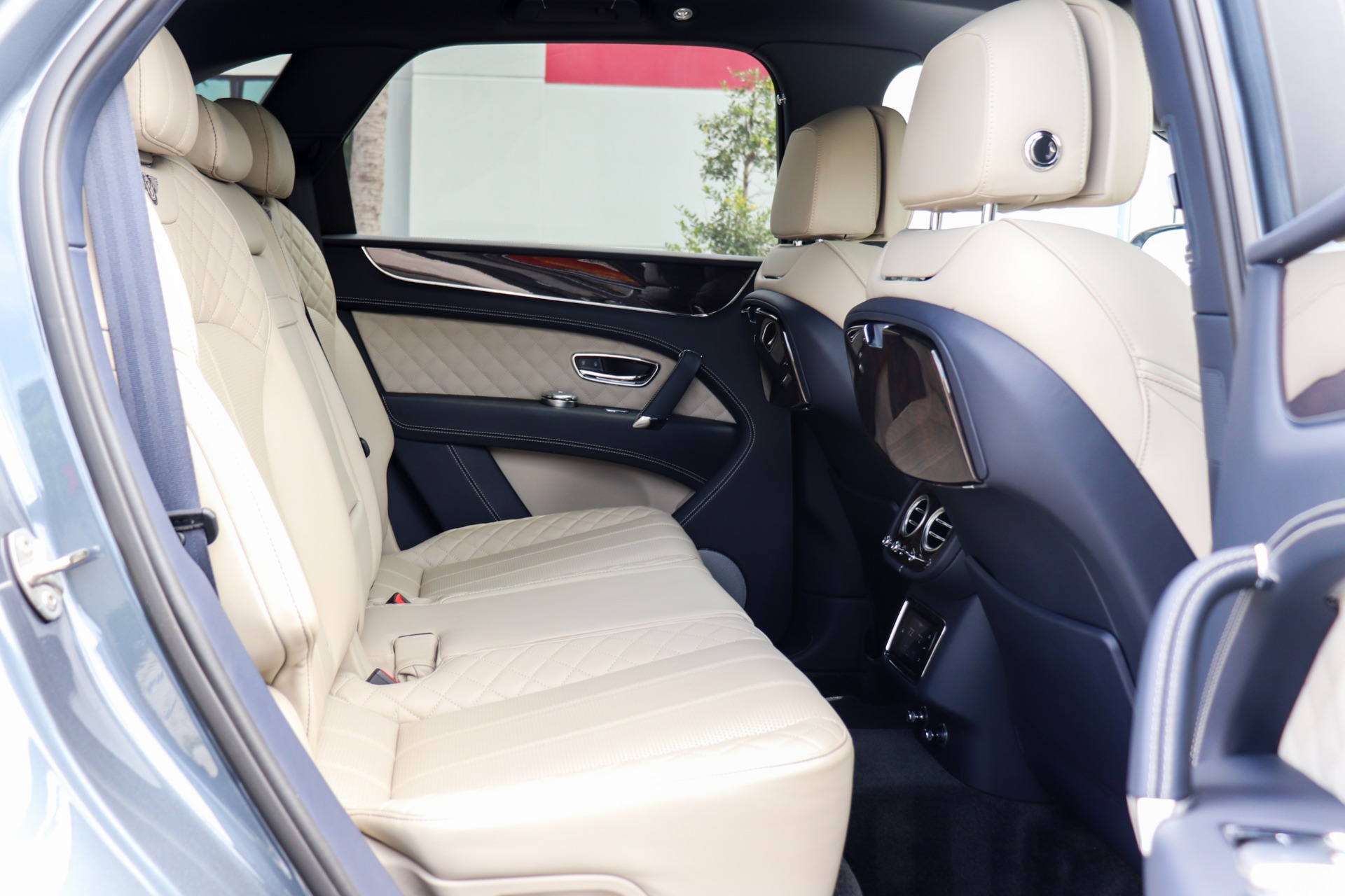Used-2017-Bentley-Bentayga-W12