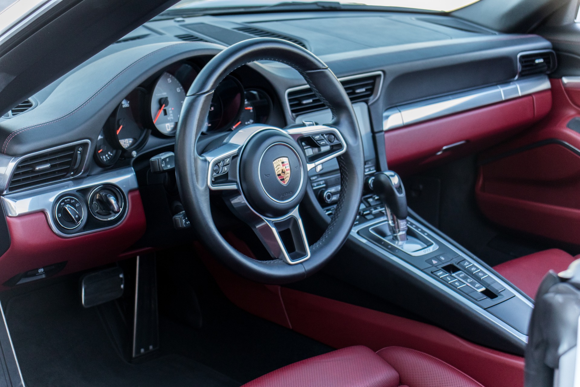 Used-2017-Porsche-911-Carrera-S