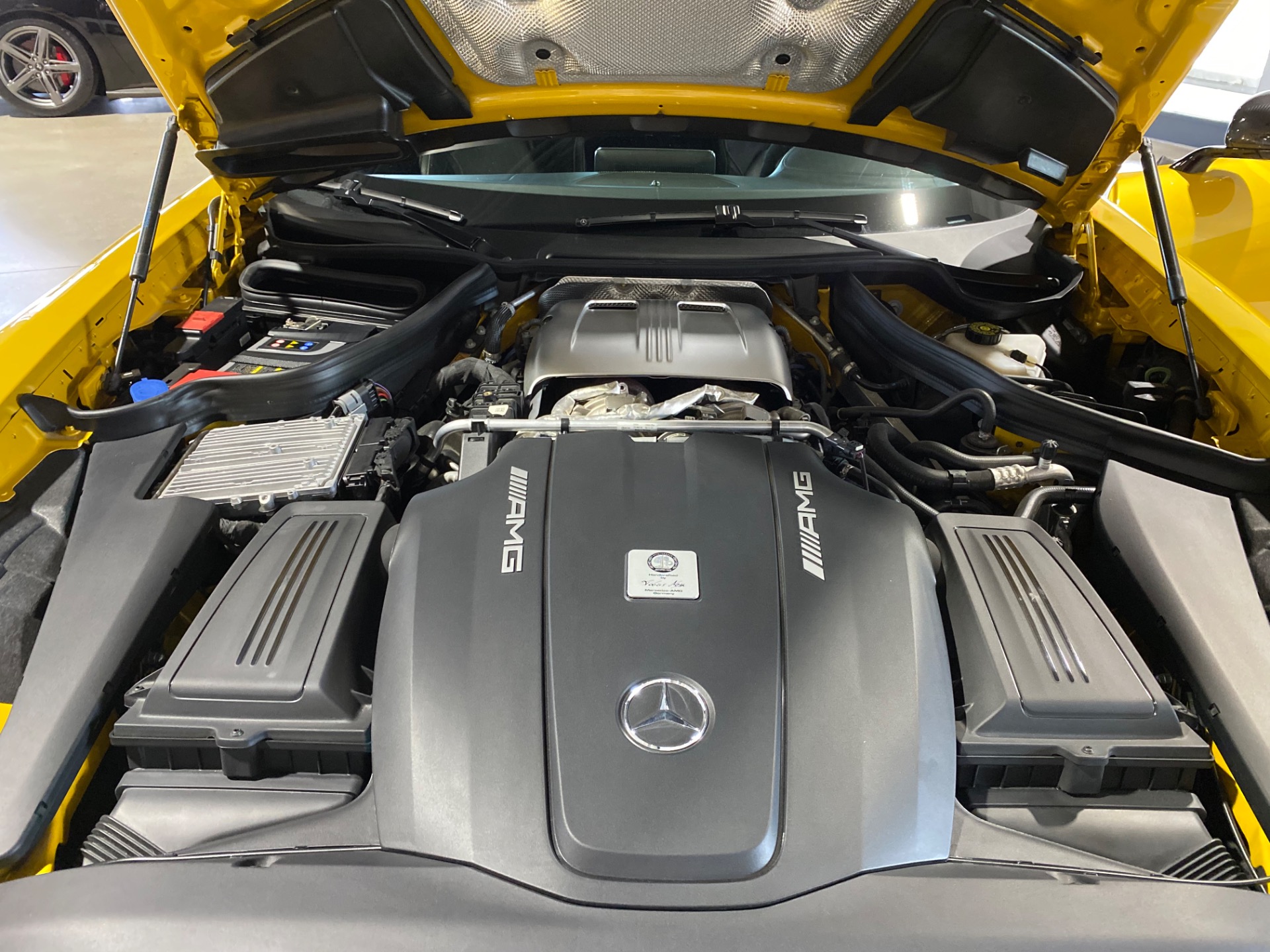 Used-2018-Mercedes-Benz-AMG-GT-C