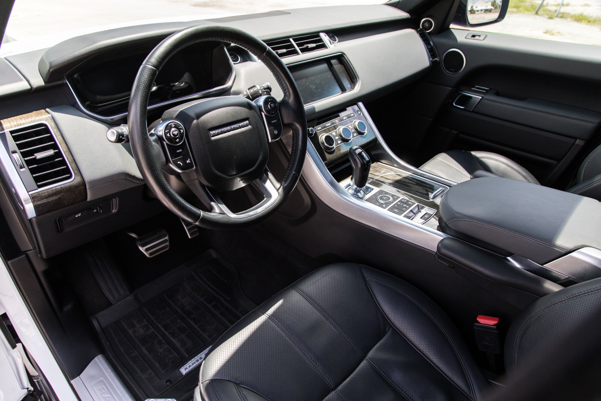 Used-2015-Land-Rover-Range-Rover-Sport-Supercharged