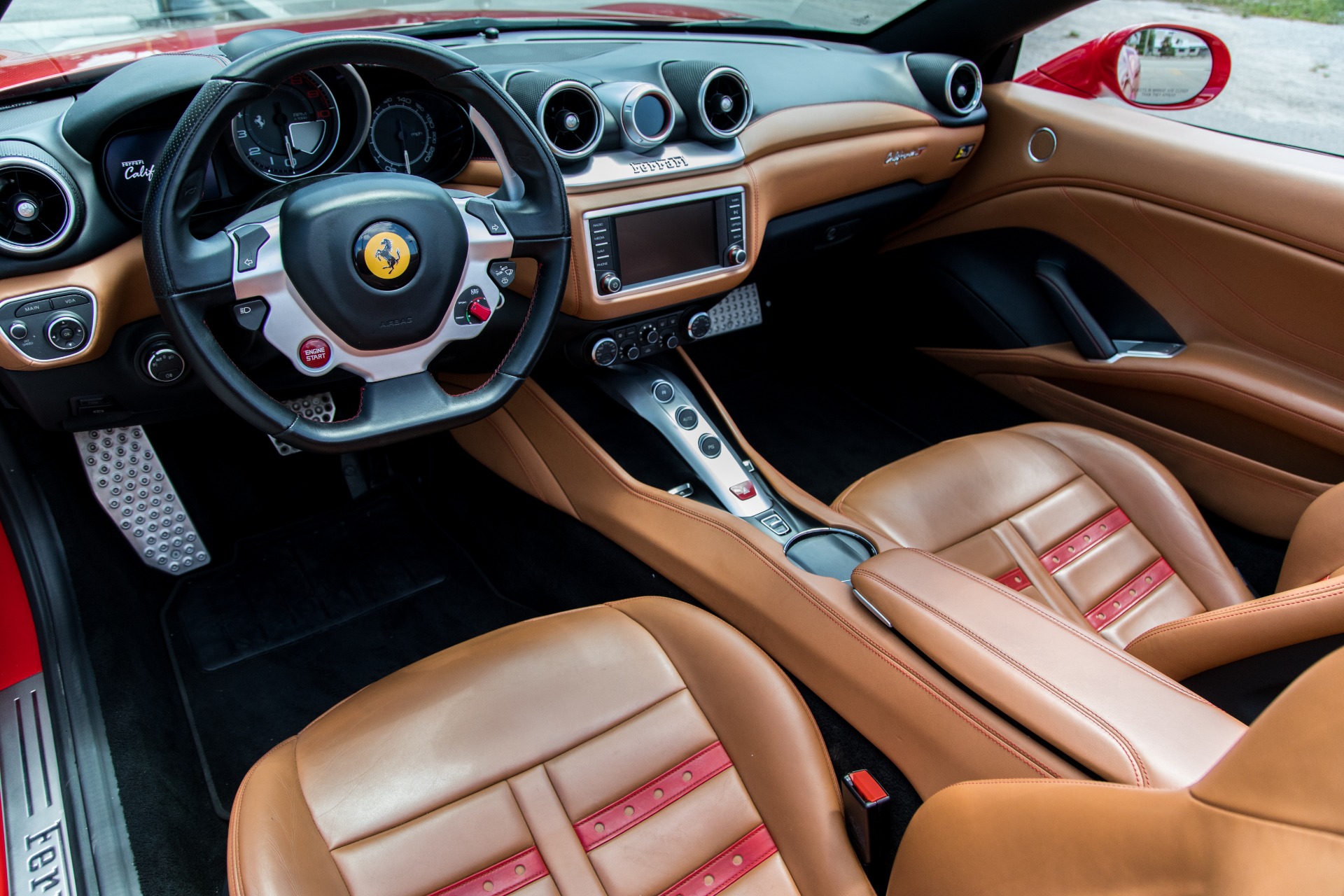 Used-2015-Ferrari-California-T