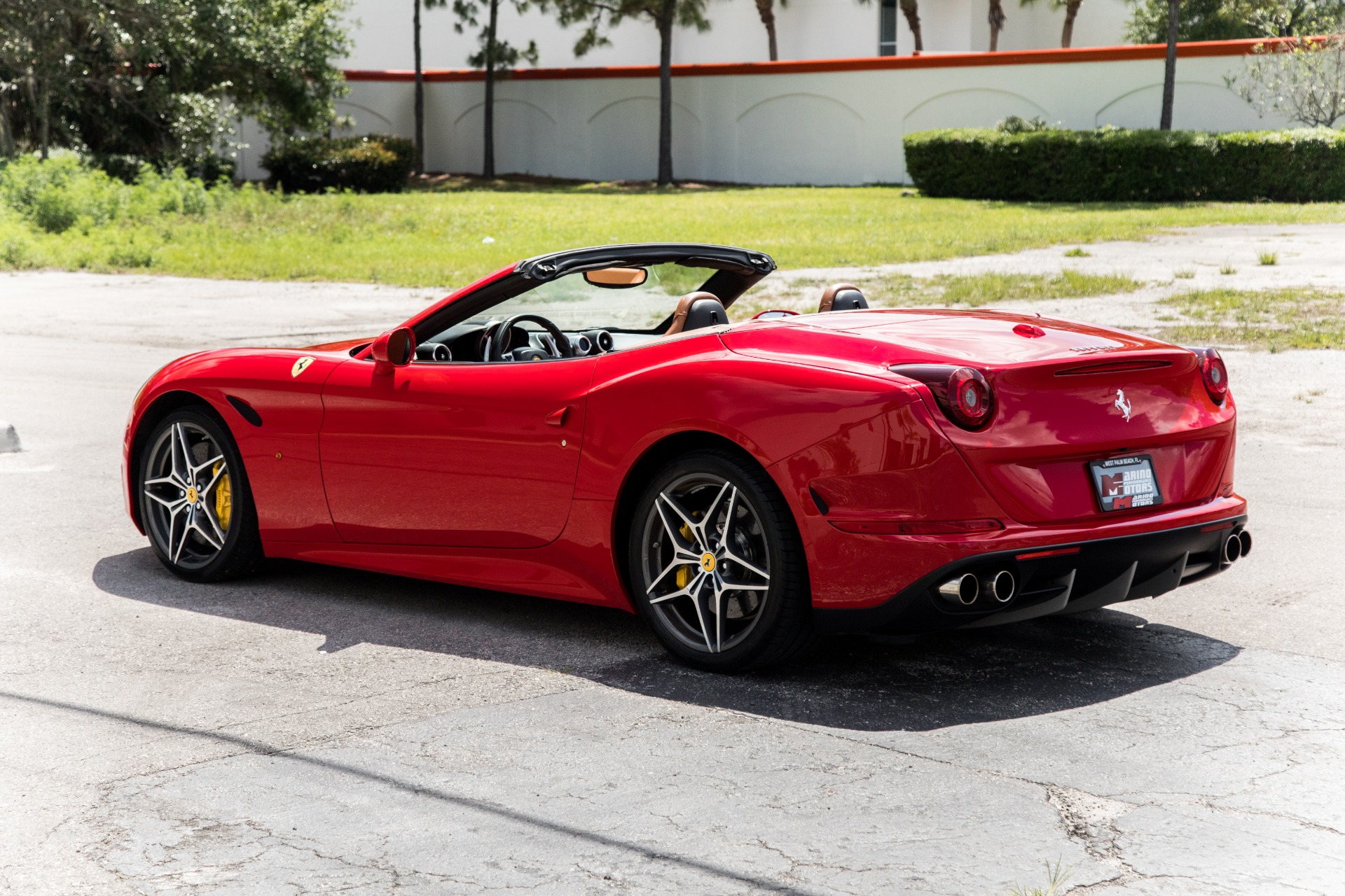 Used-2015-Ferrari-California-T