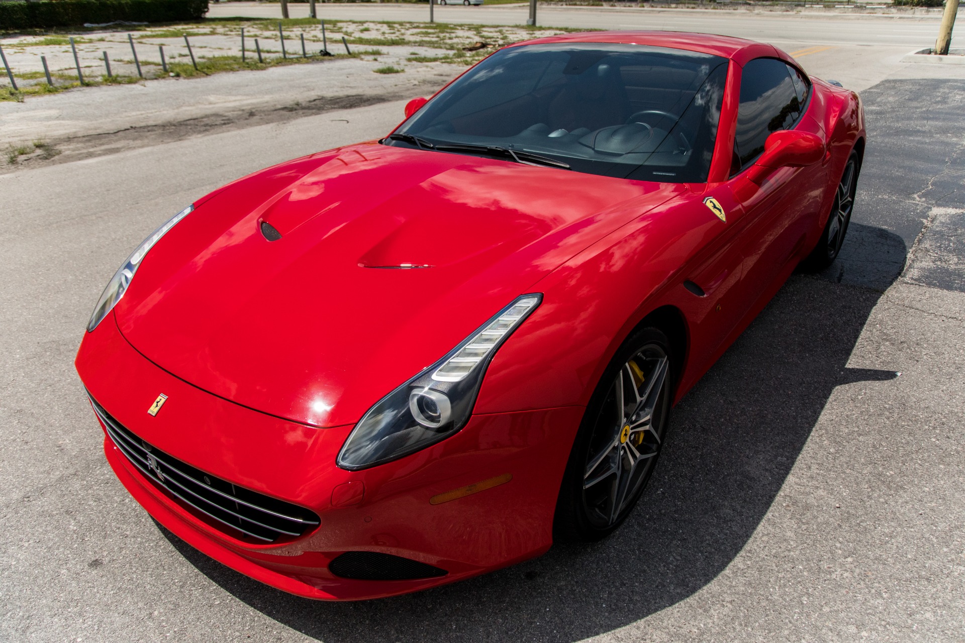 Used-2015-Ferrari-California-T