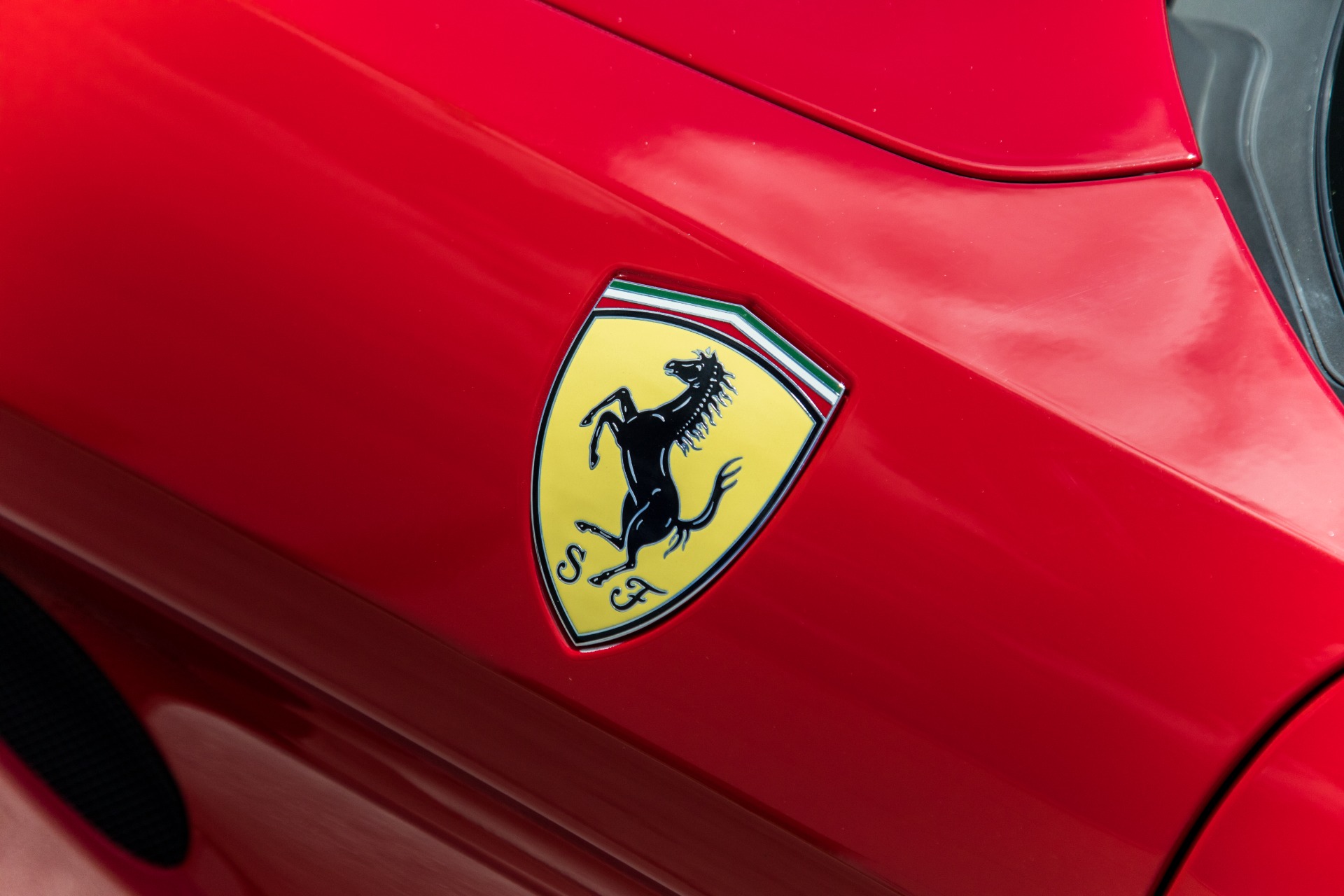 Used-2015-Ferrari-California-T