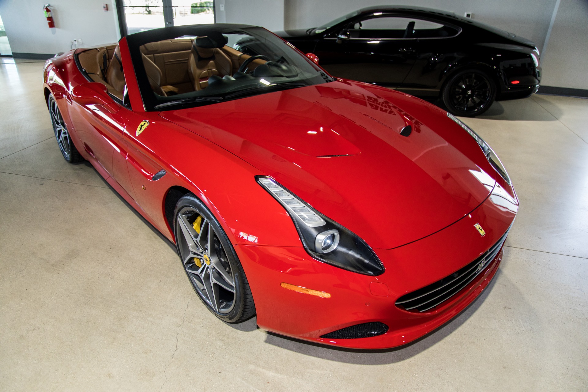 Used-2015-Ferrari-California-T