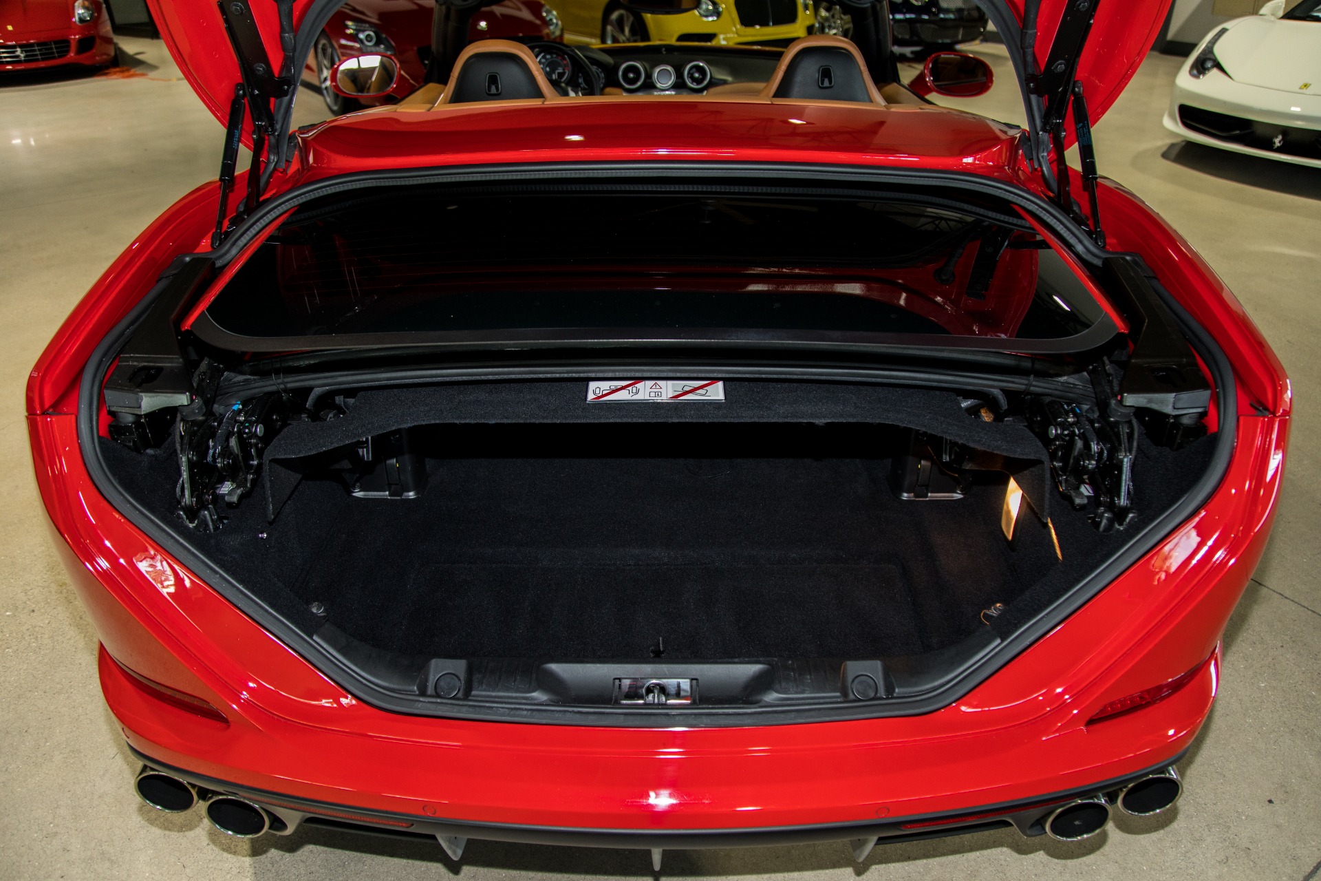Used-2015-Ferrari-California-T