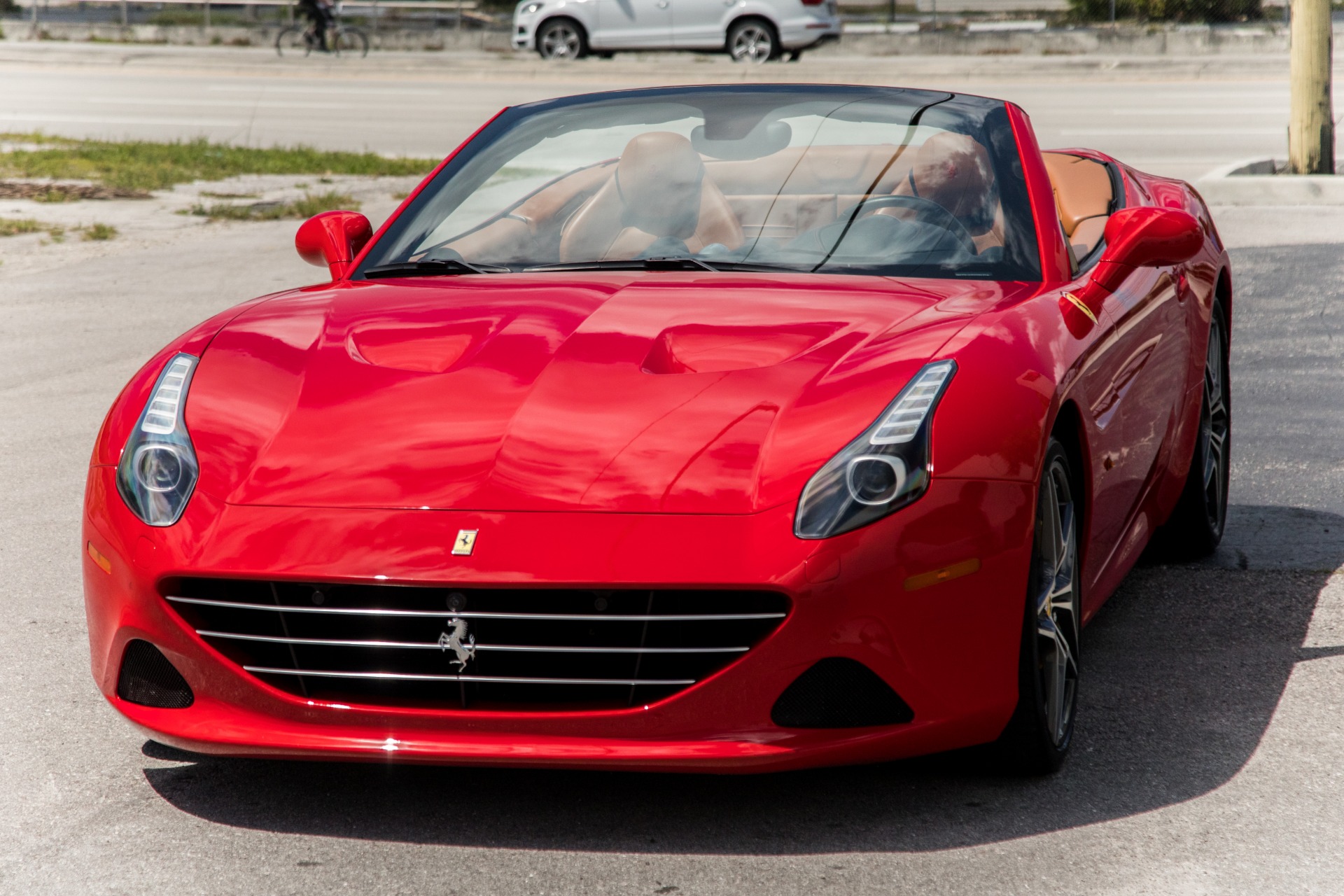 Used-2015-Ferrari-California-T