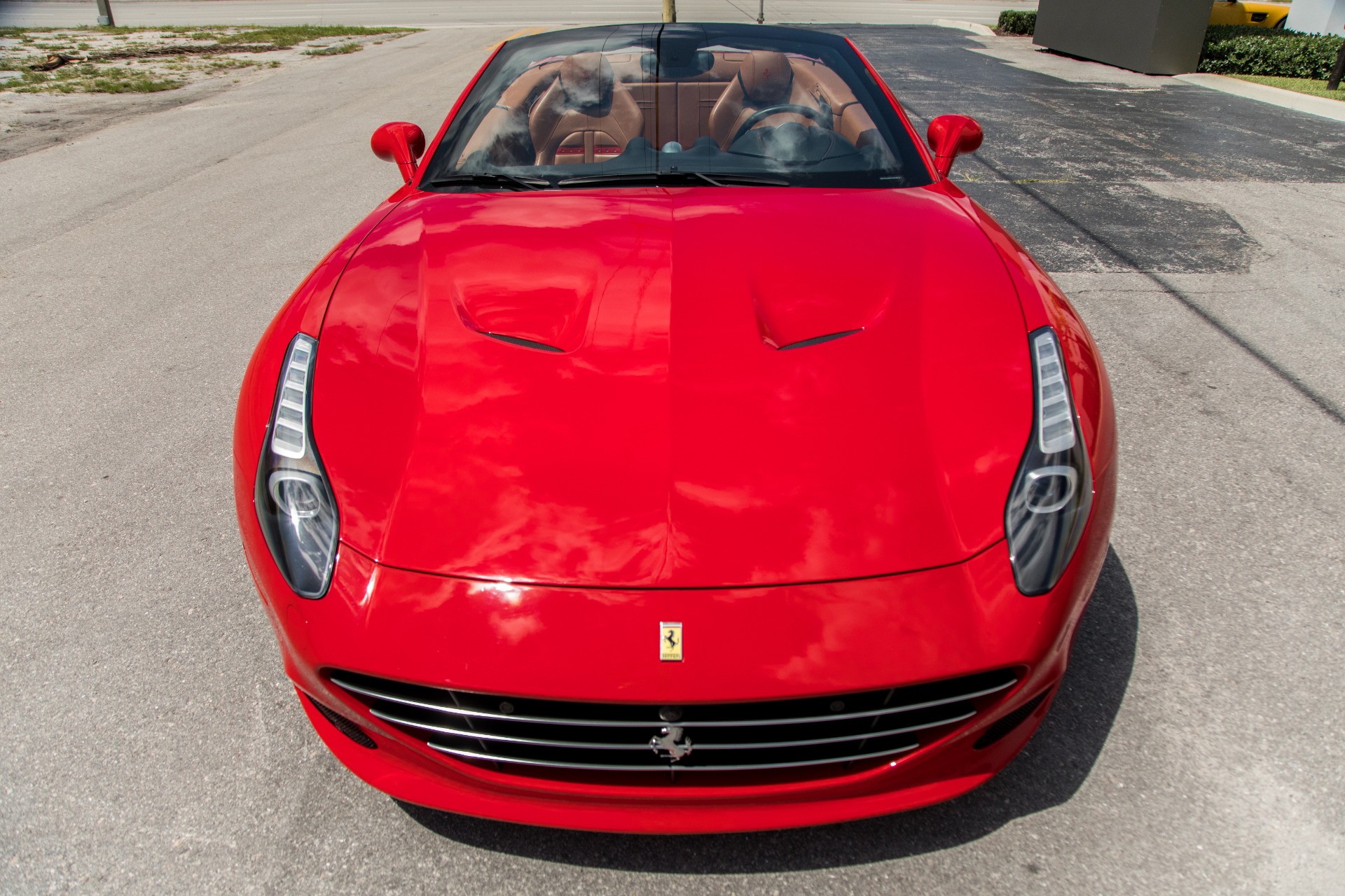 Used-2015-Ferrari-California-T