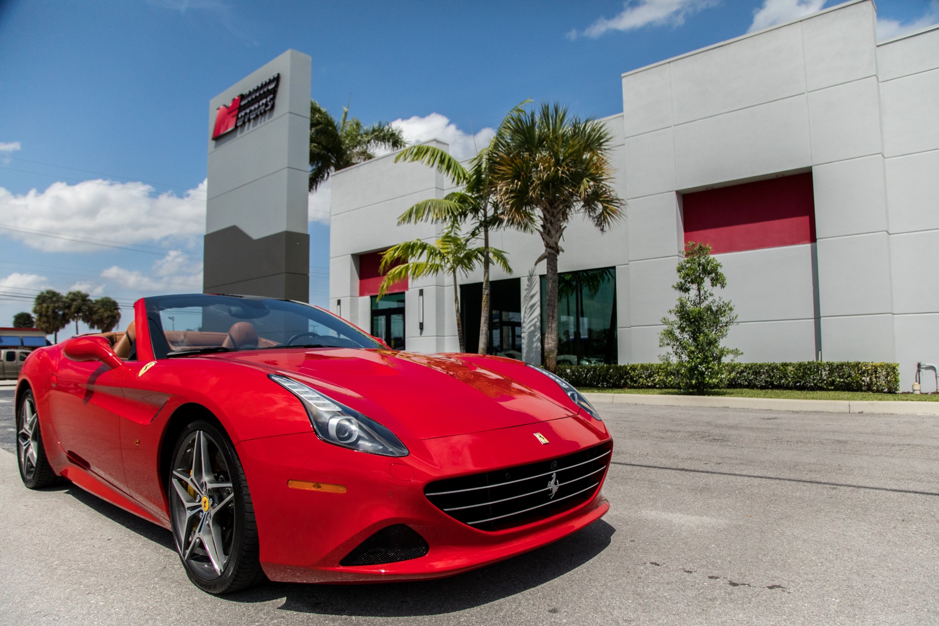 Used-2015-Ferrari-California-T