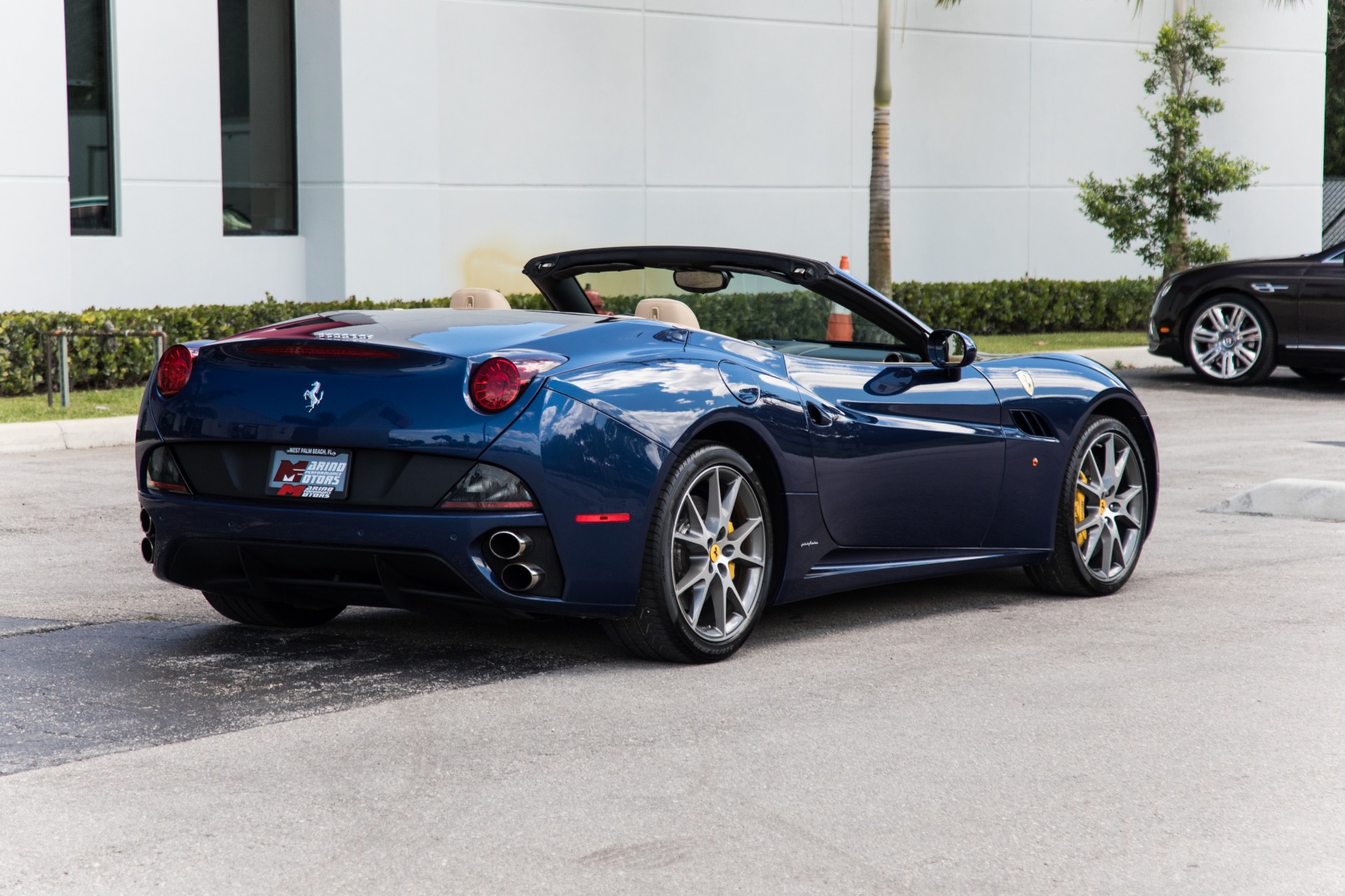 Used-2012-Ferrari-California
