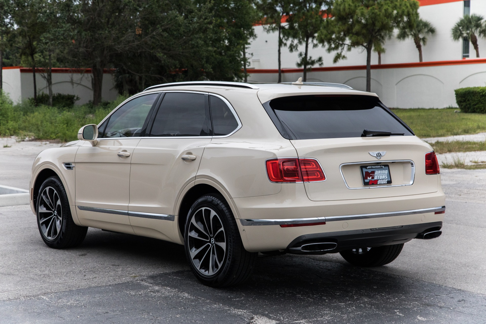 Used-2017-Bentley-Bentayga-W12