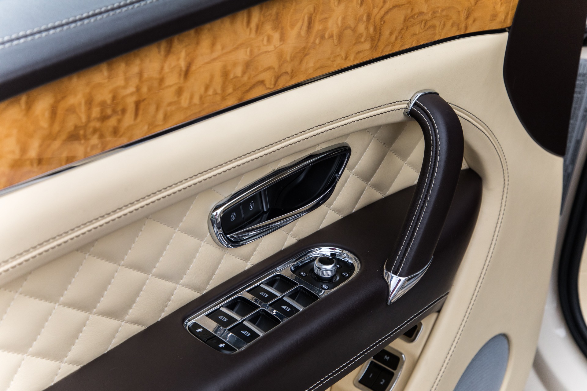 Used-2017-Bentley-Bentayga-W12