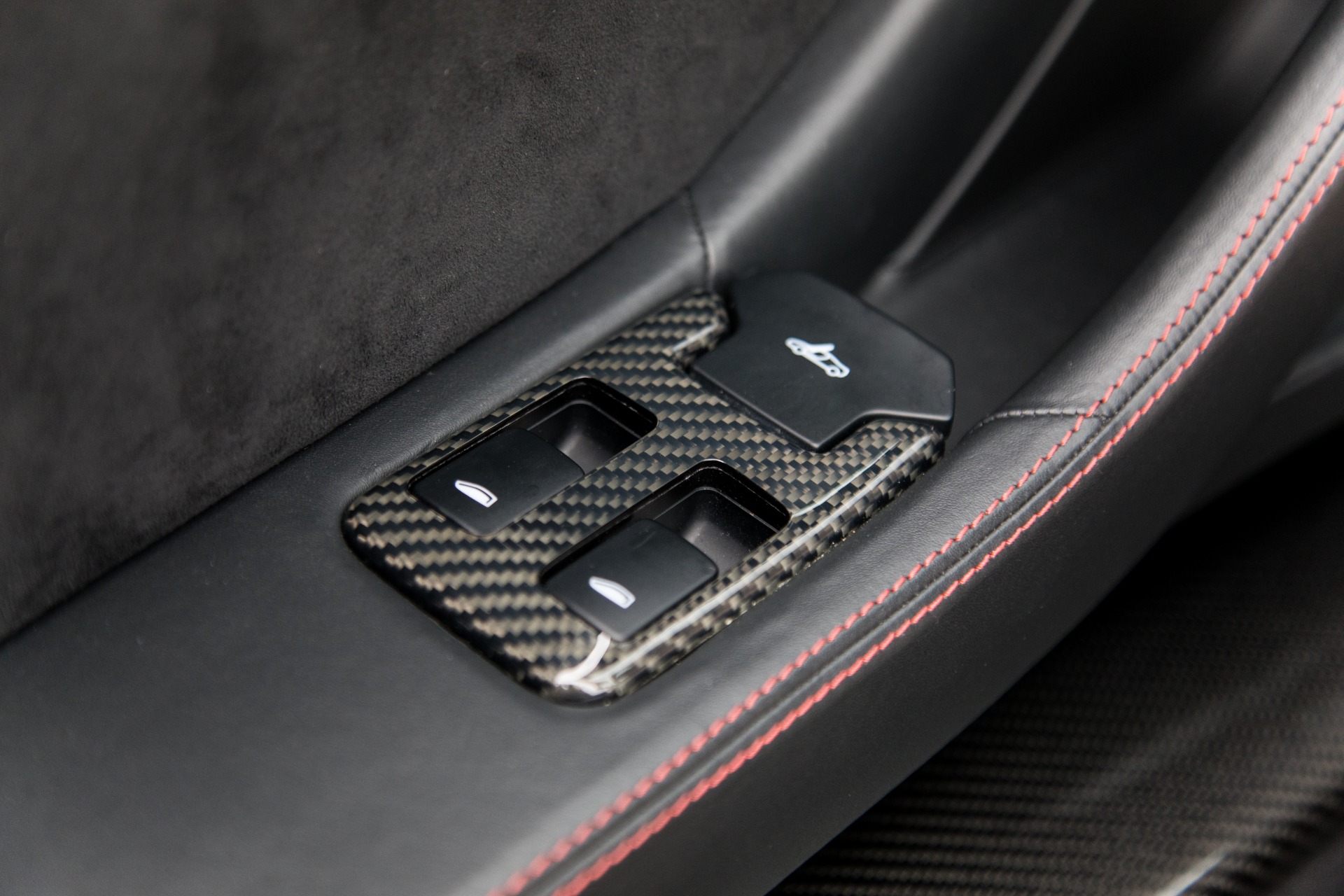 Used-2013-McLaren-MP4-12C-Spider