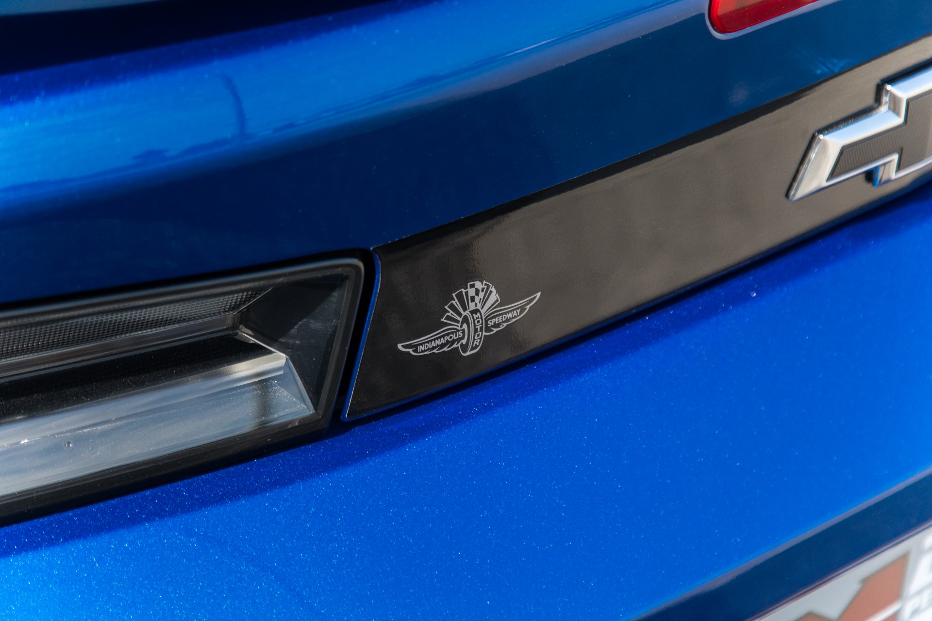 Used-2018-Chevrolet-Camaro-SS-Indy-500-Official-Vehicle