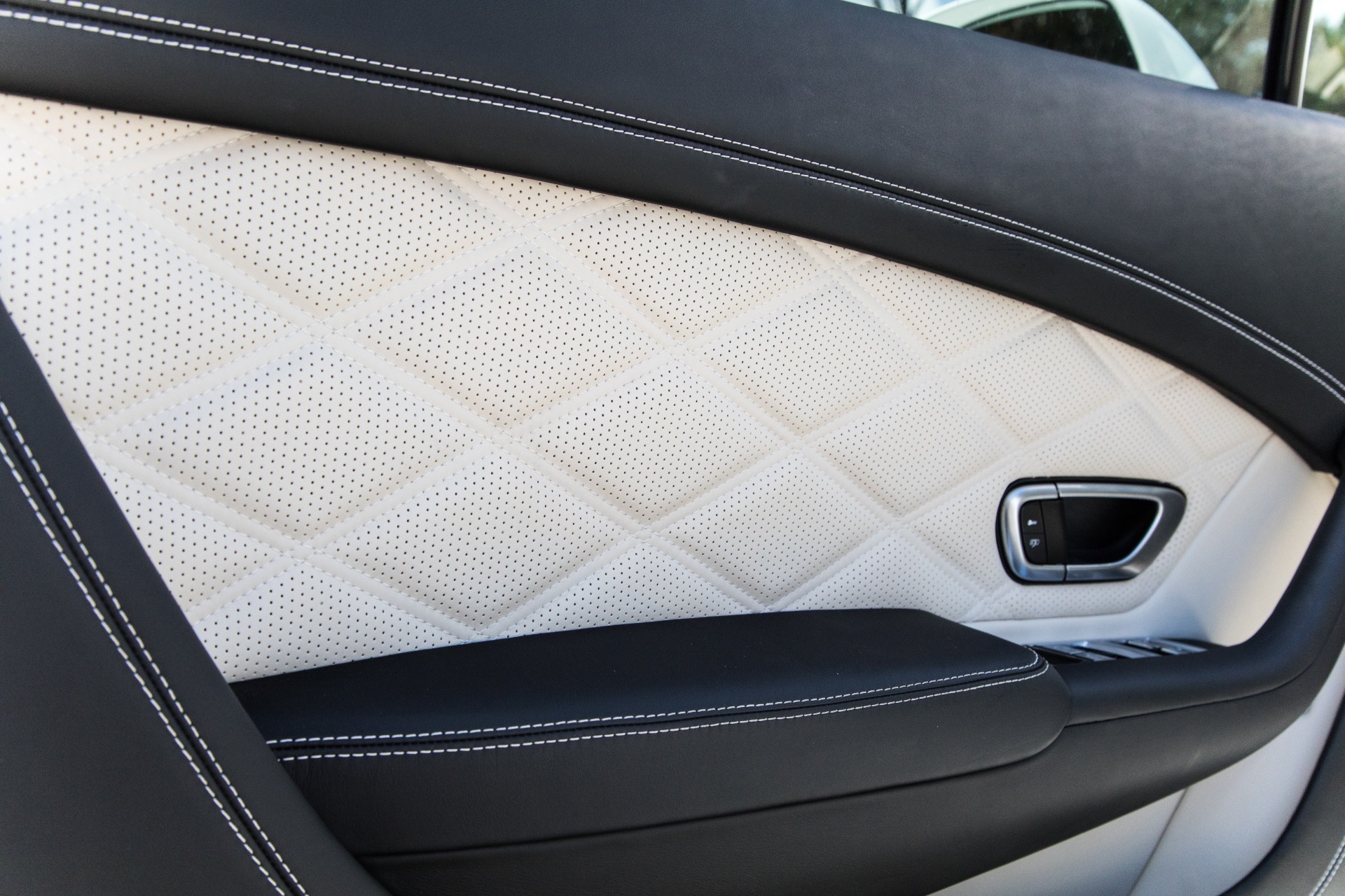 Used-2014-Bentley-Continental-GT-V8