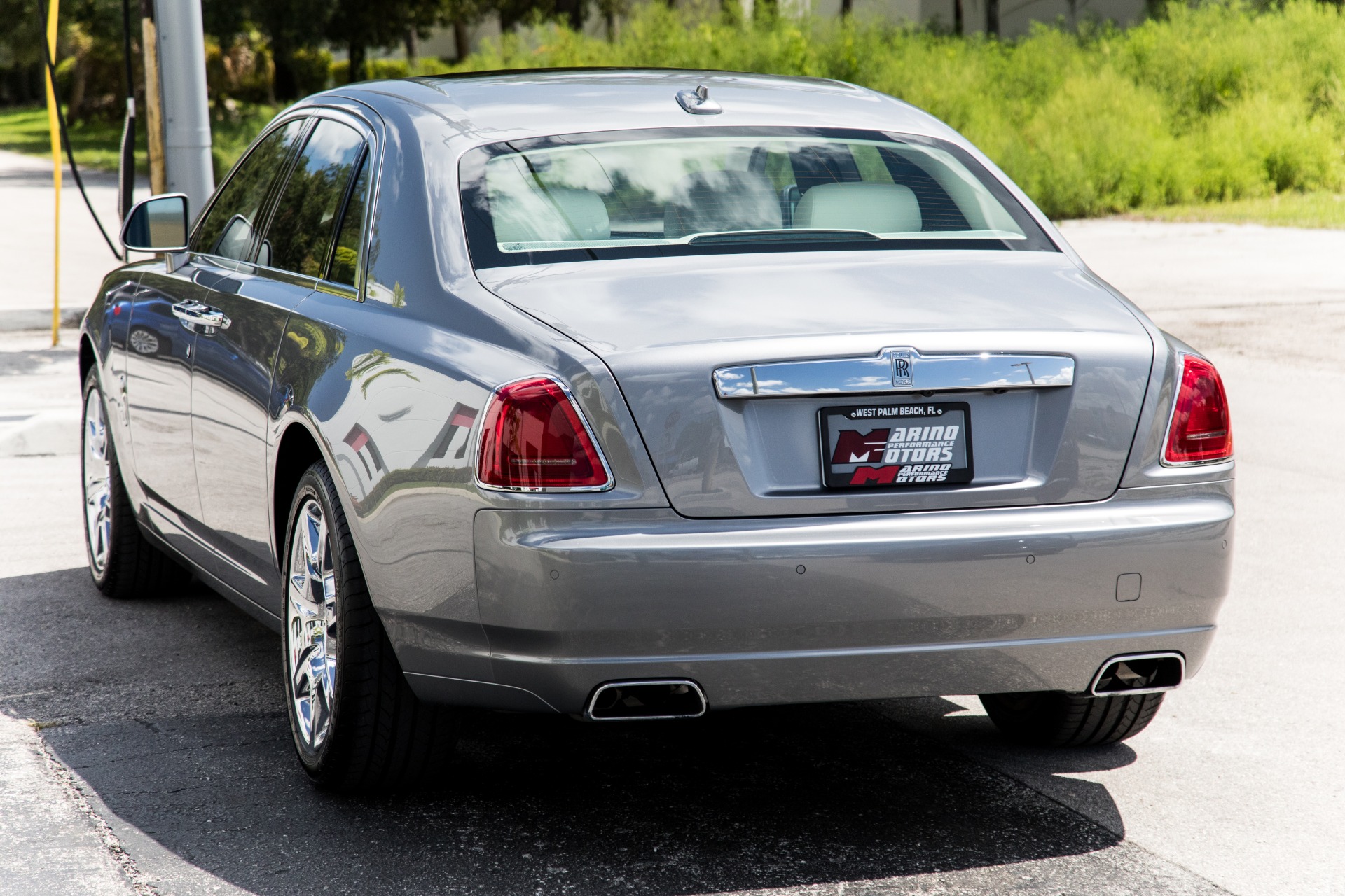 Used-2011-Rolls-Royce-Ghost