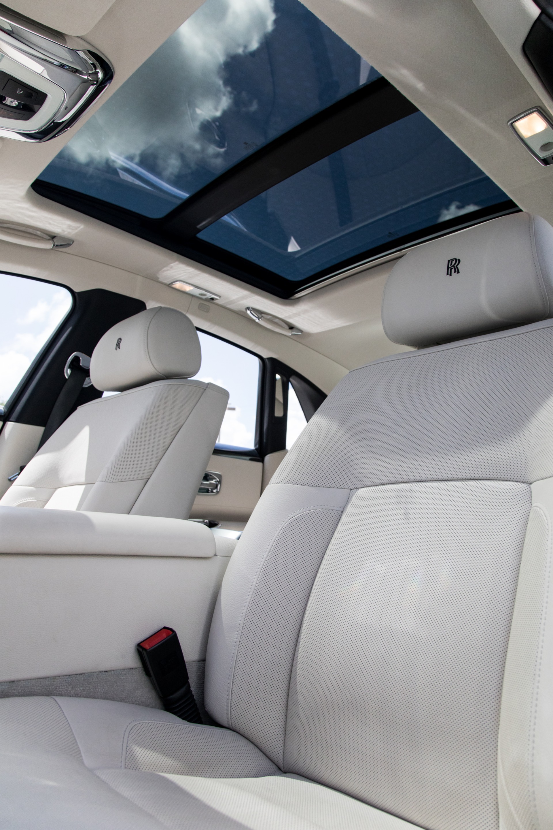 Used-2011-Rolls-Royce-Ghost
