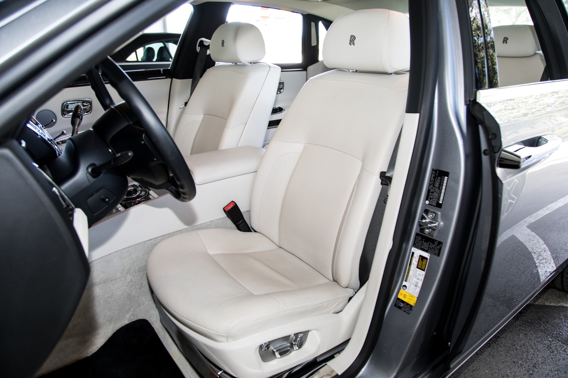 Used-2011-Rolls-Royce-Ghost