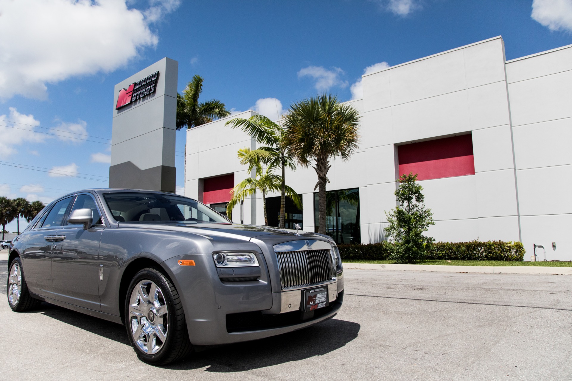 Used-2011-Rolls-Royce-Ghost