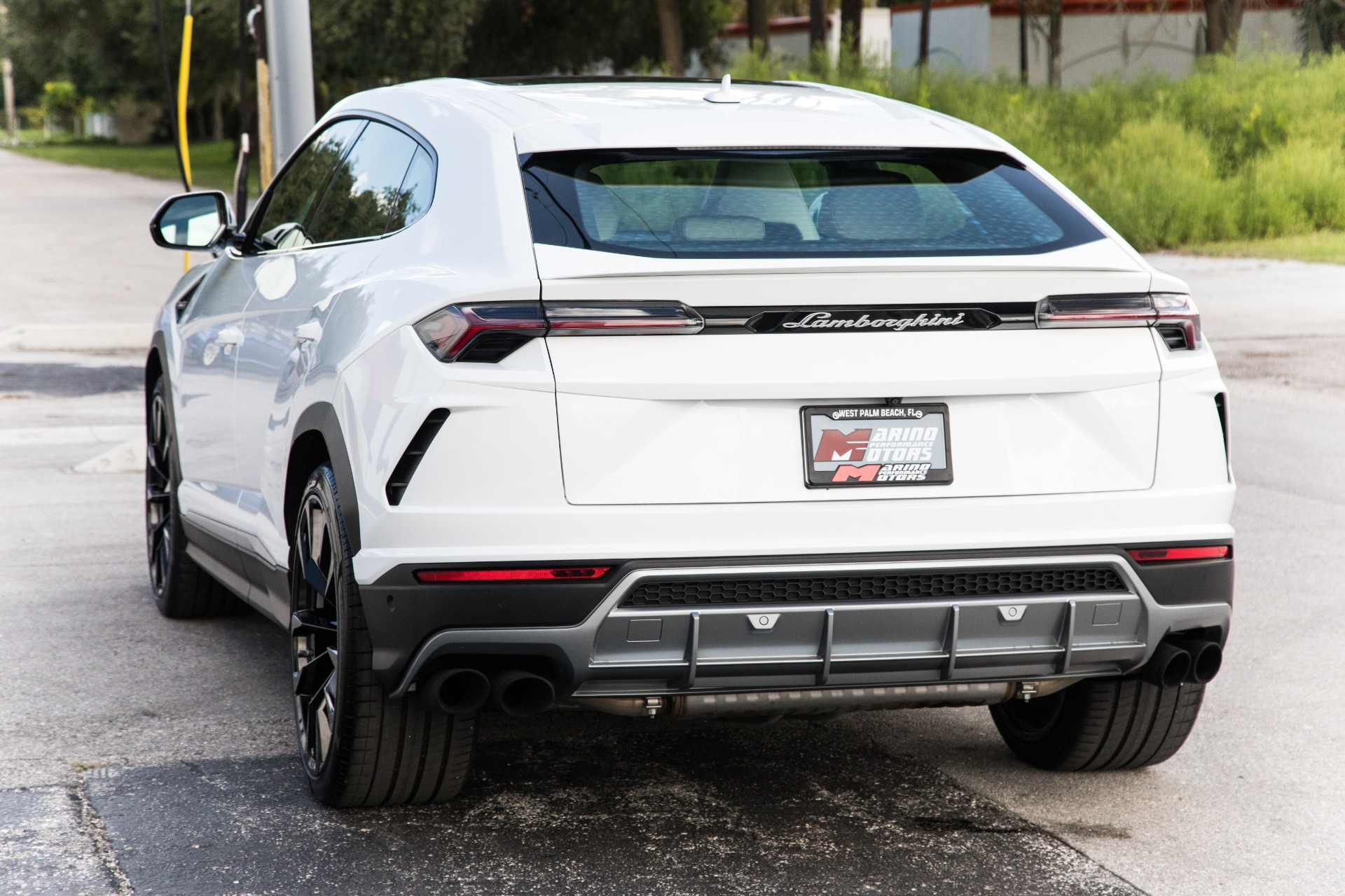 Used-2019-Lamborghini-Urus
