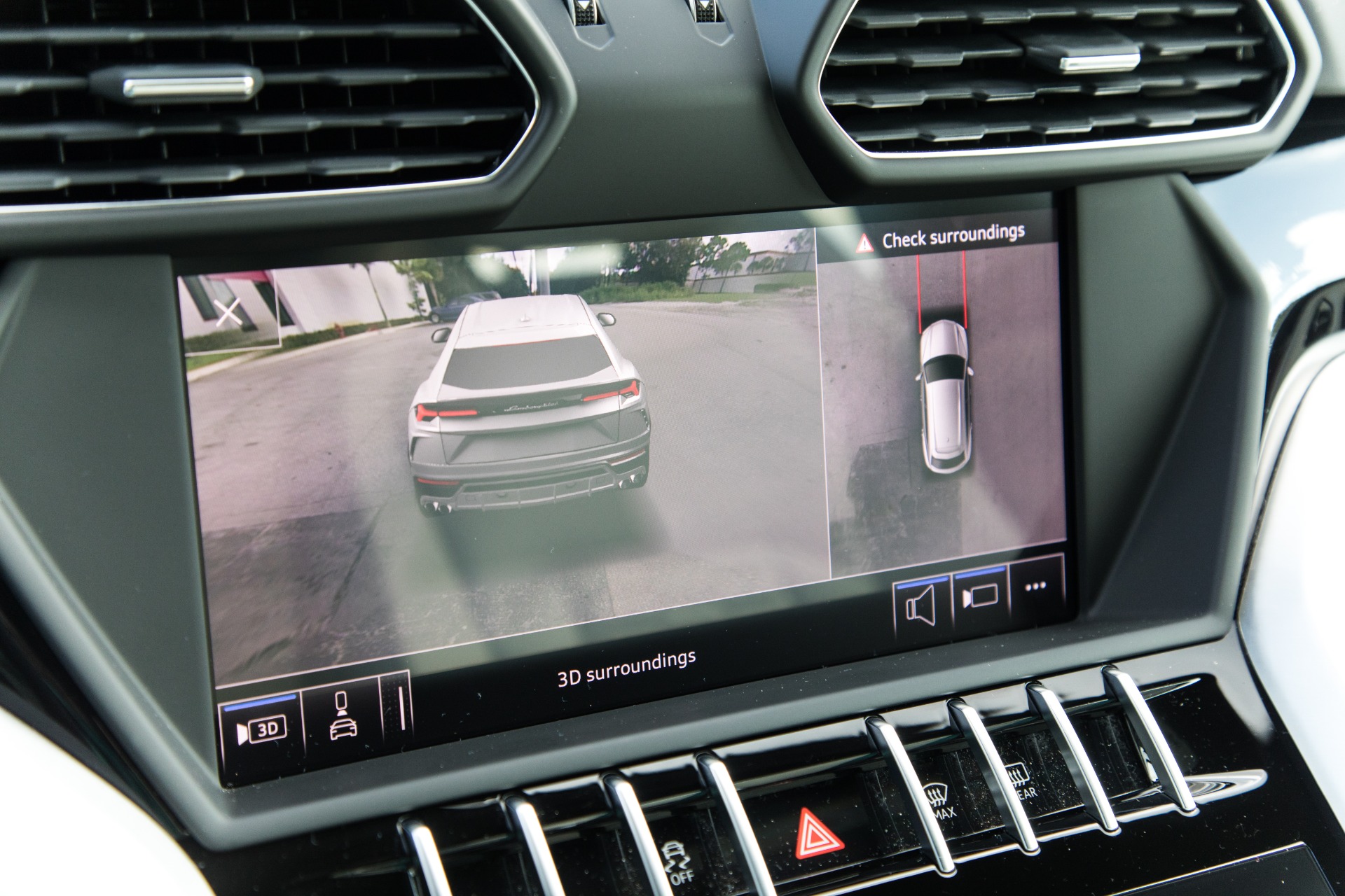 Used-2019-Lamborghini-Urus