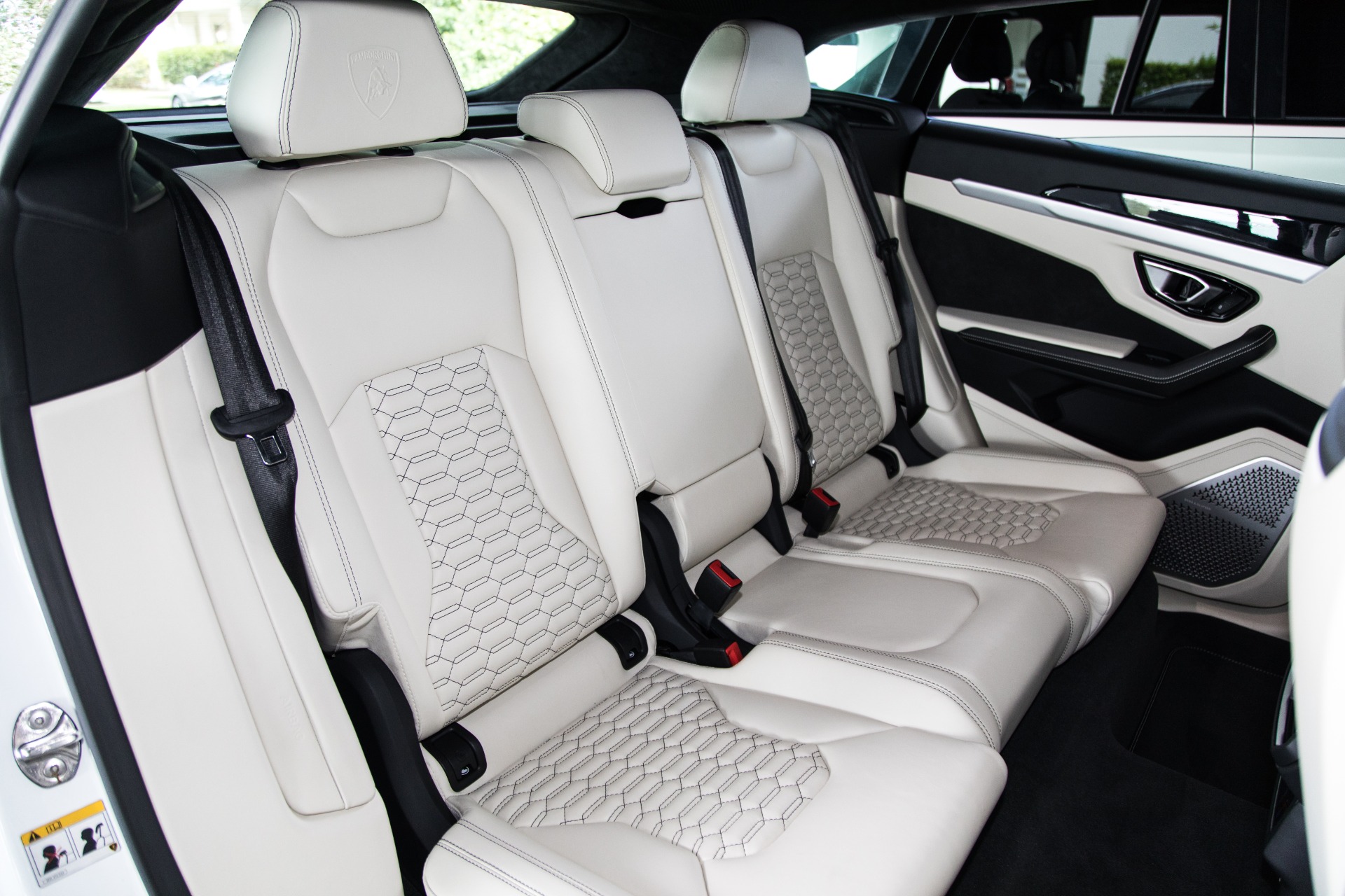 Used-2019-Lamborghini-Urus