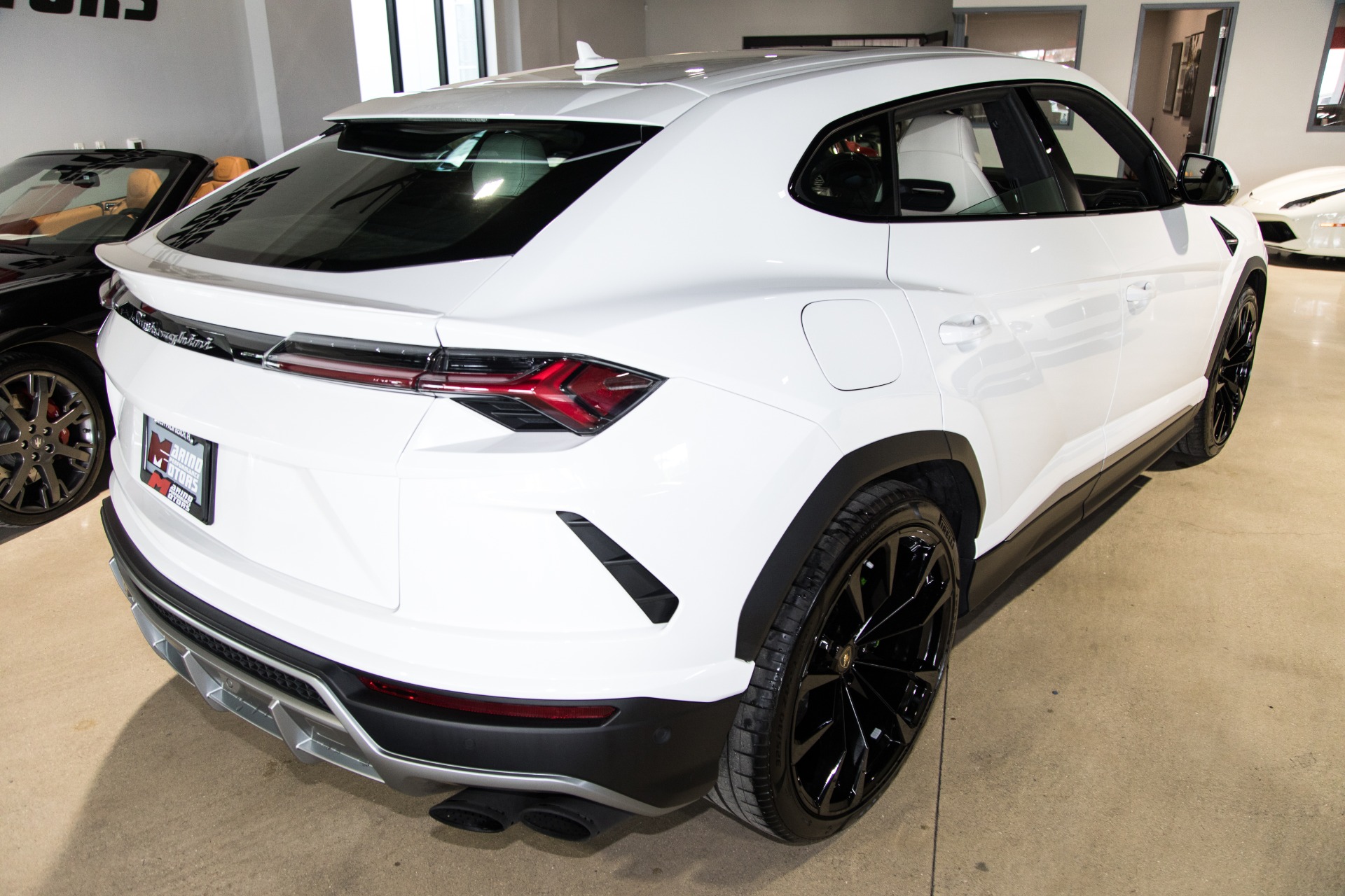 Used-2019-Lamborghini-Urus