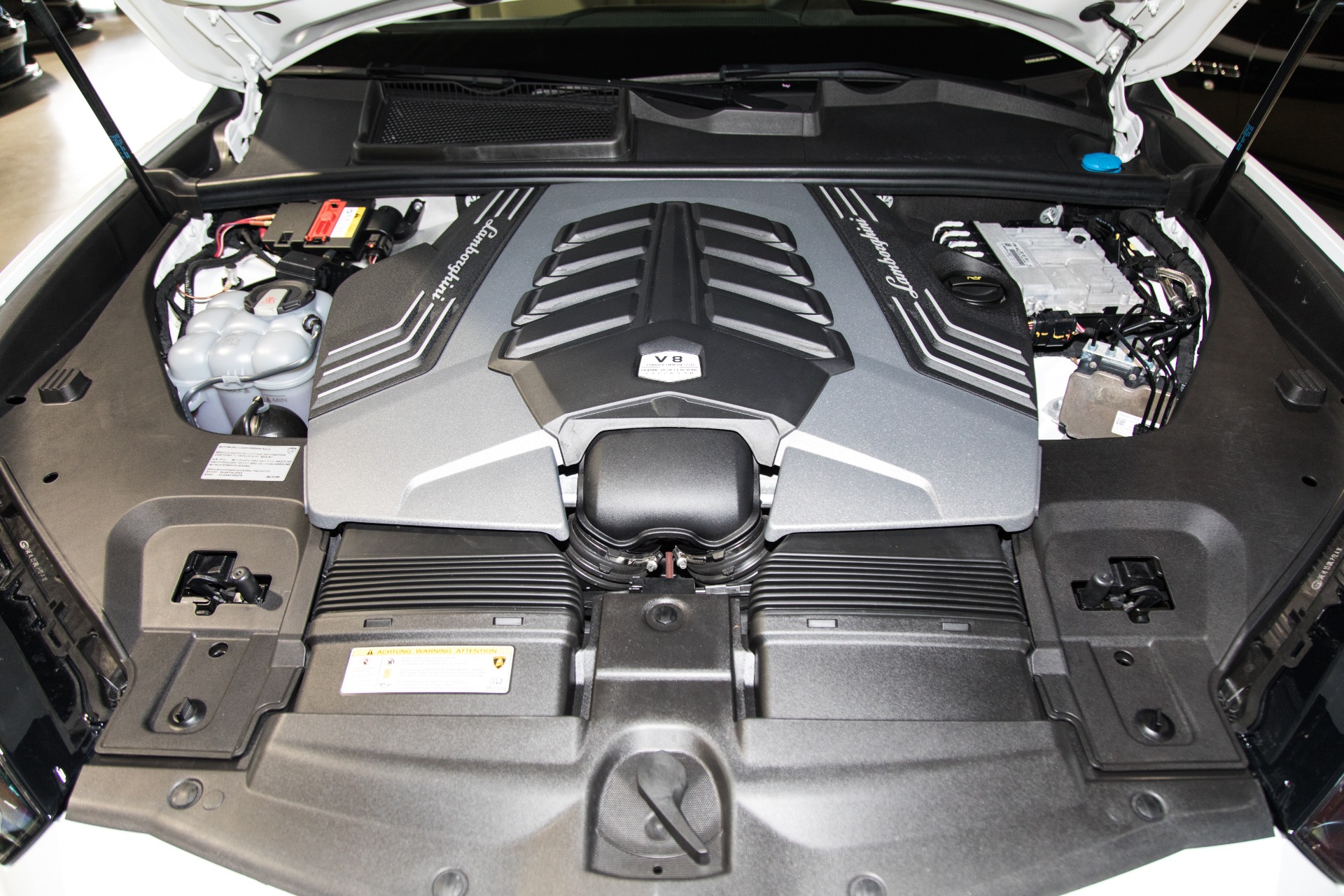 Used-2019-Lamborghini-Urus