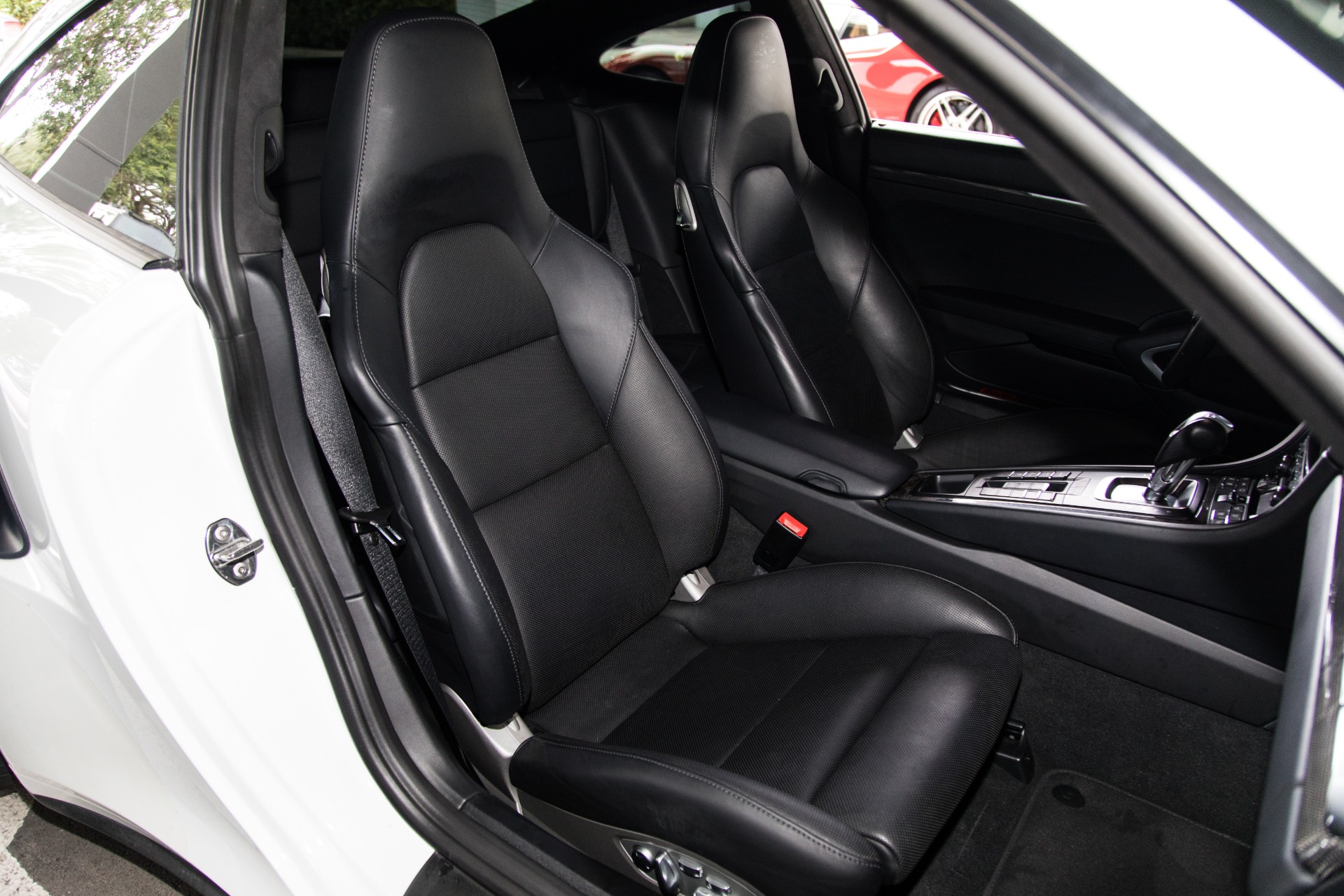 Used-2014-Porsche-911-Turbo-S