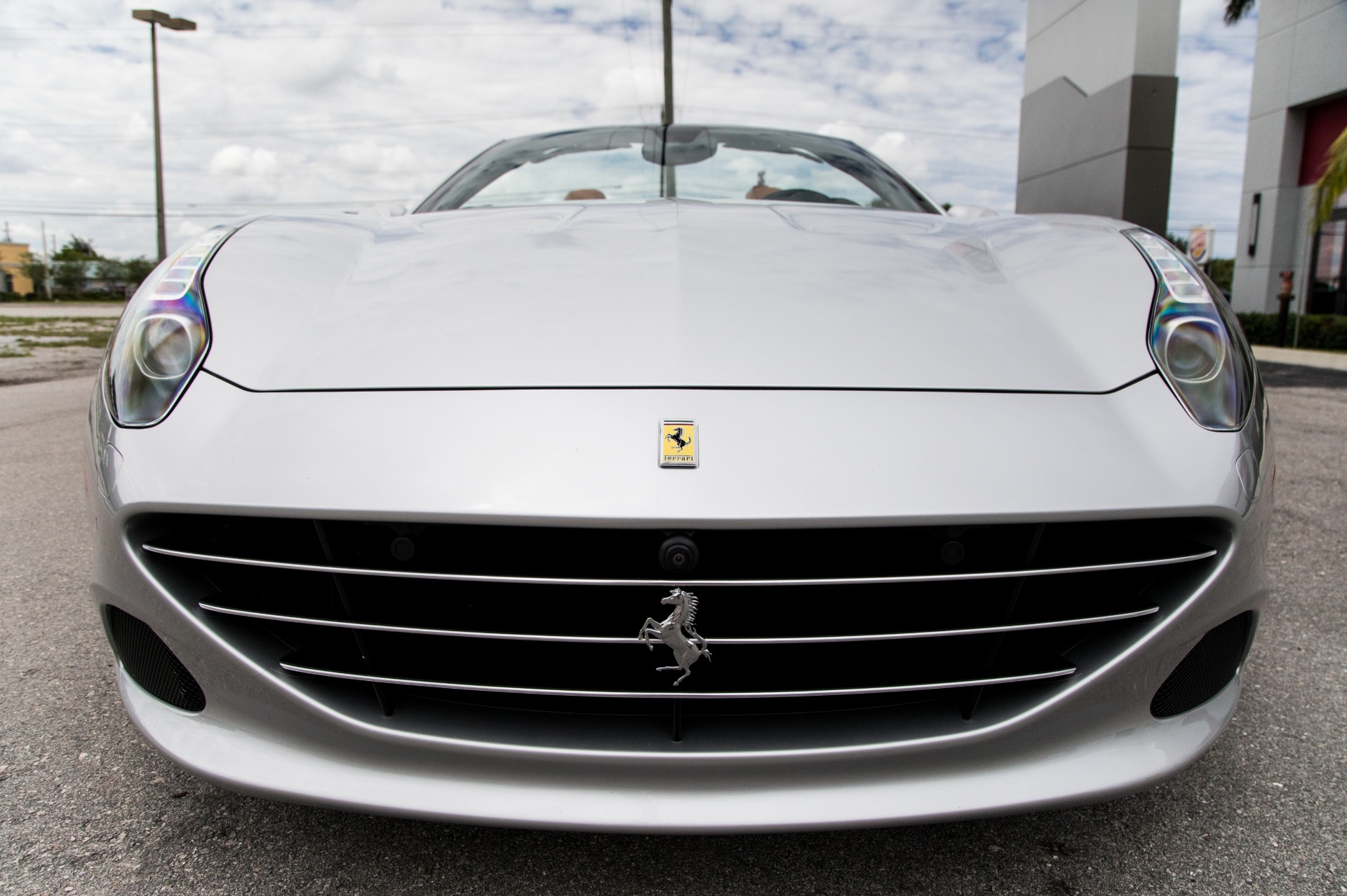 Used-2016-Ferrari-California-T